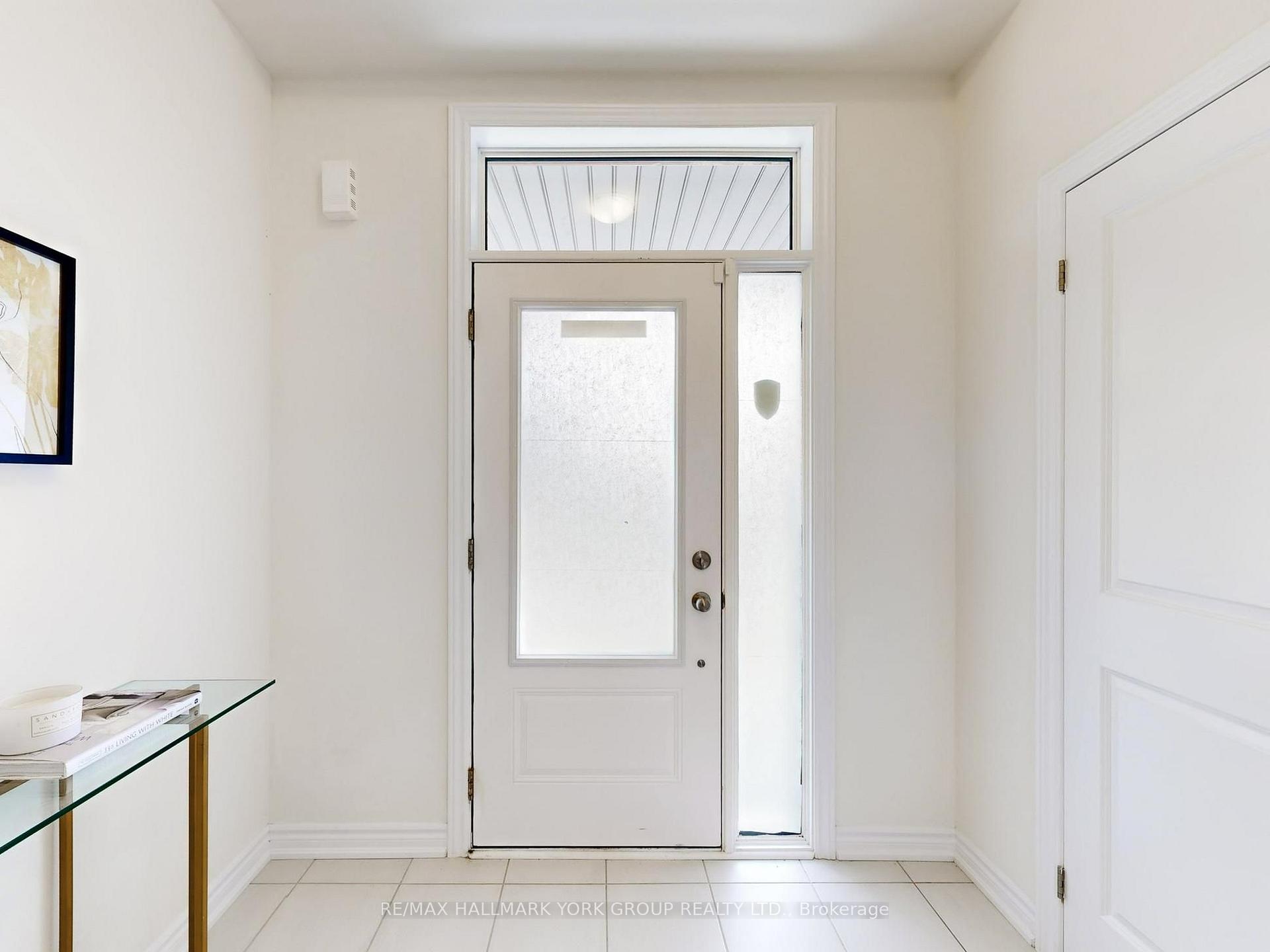 Photo 15 of 42 Blick Crescent, Aurora, Bayview Northeast — HOMEH
