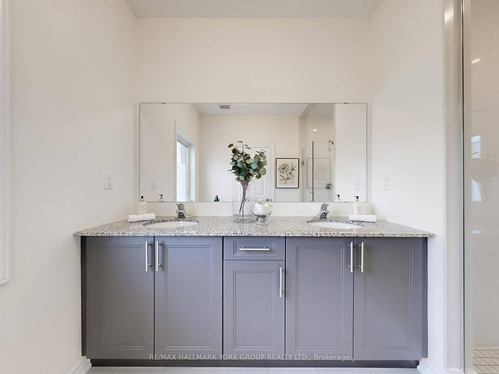 Photo 22 of 42 Blick Crescent, Aurora, Bayview Northeast — HOMEH
