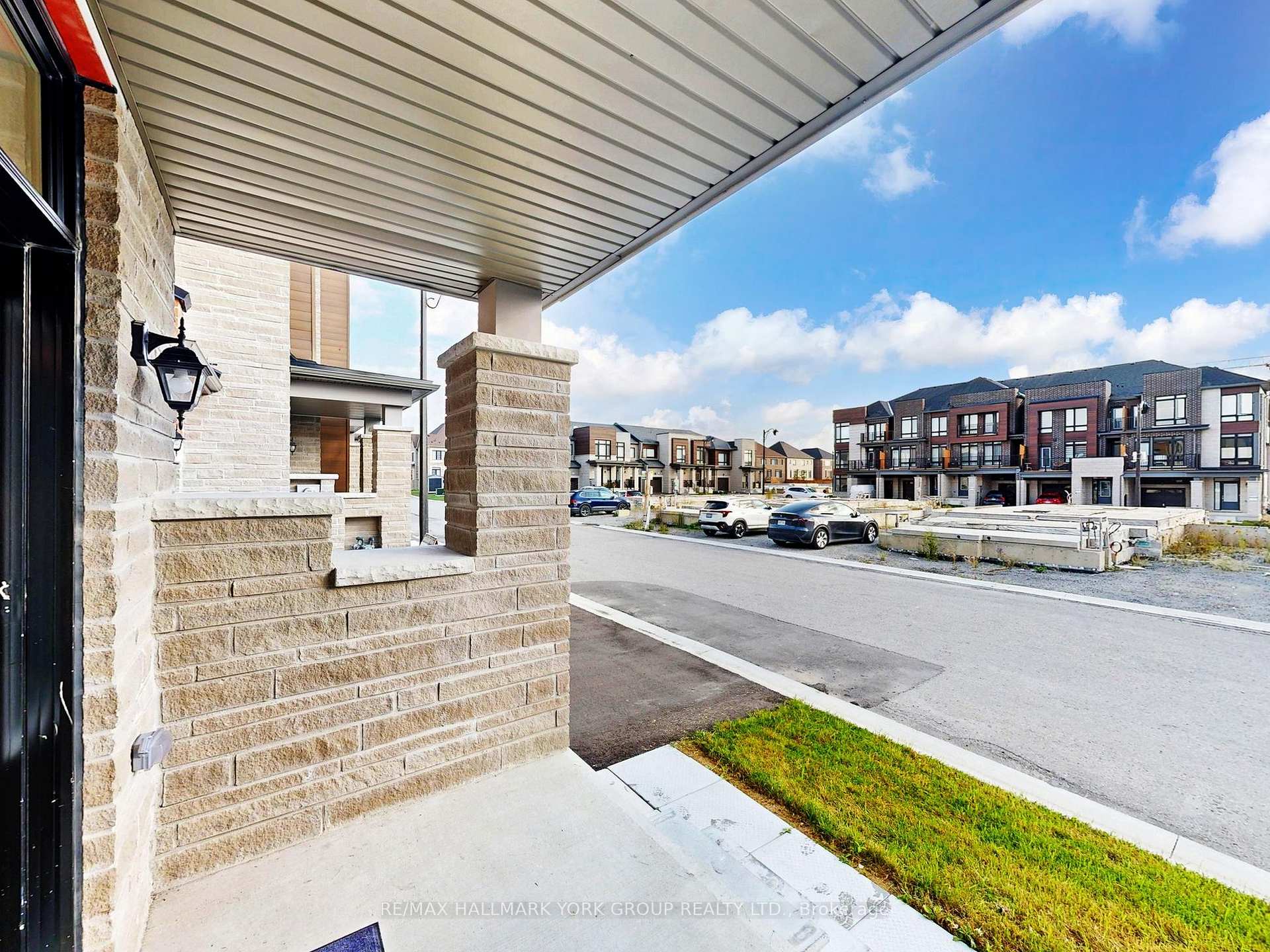 Photo 40 of 42 Blick Crescent, Aurora, Bayview Northeast — HOMEH