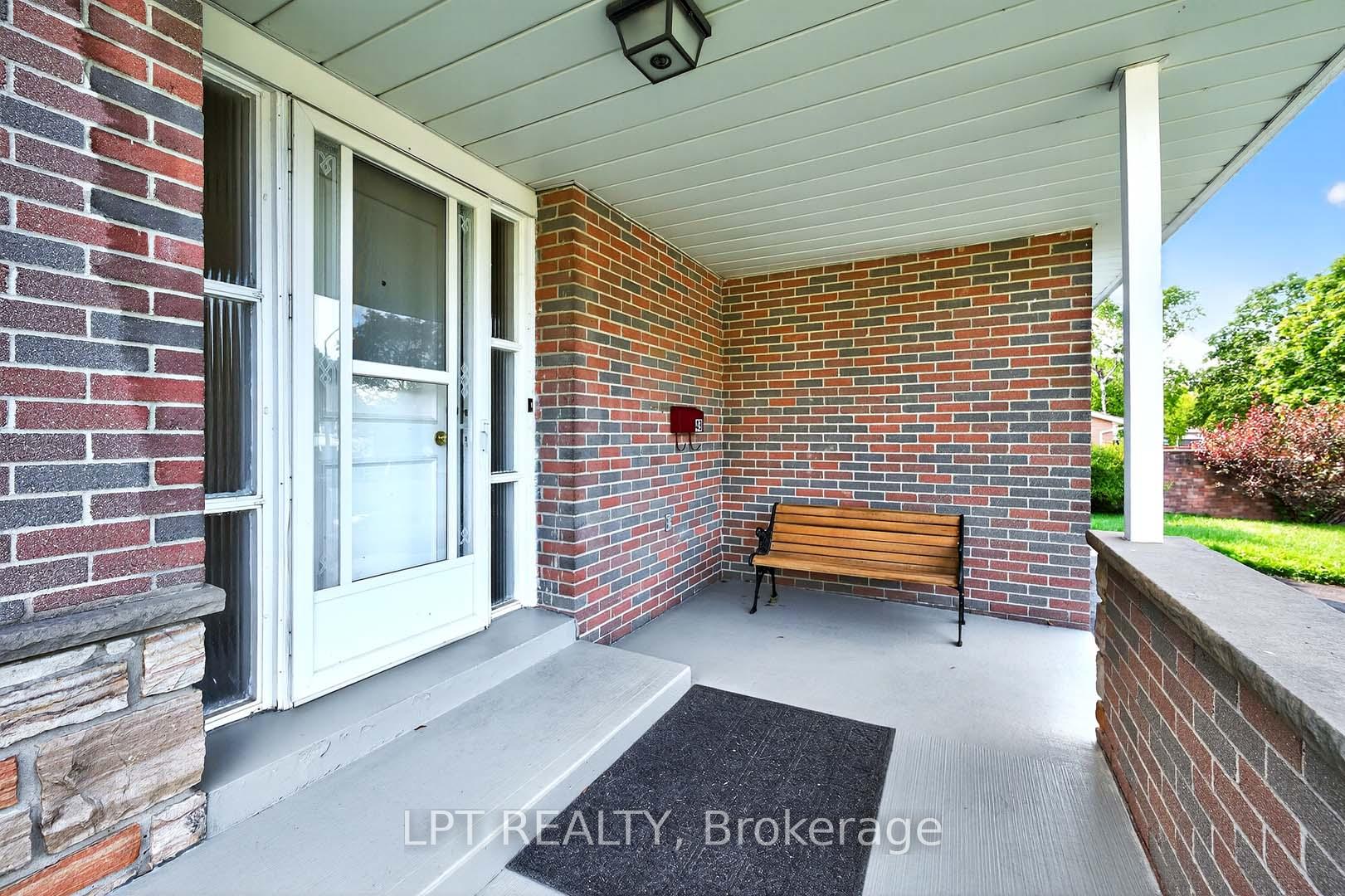 Photo 4 of 49 Kentish Crescent, Scarborough, Agincourt South-Malvern West — HOMEH