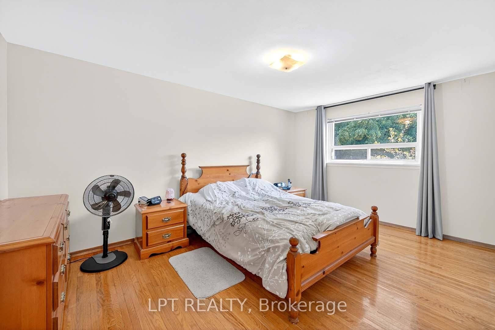 Photo 14 of 49 Kentish Crescent, Scarborough, Agincourt South-Malvern West — HOMEH