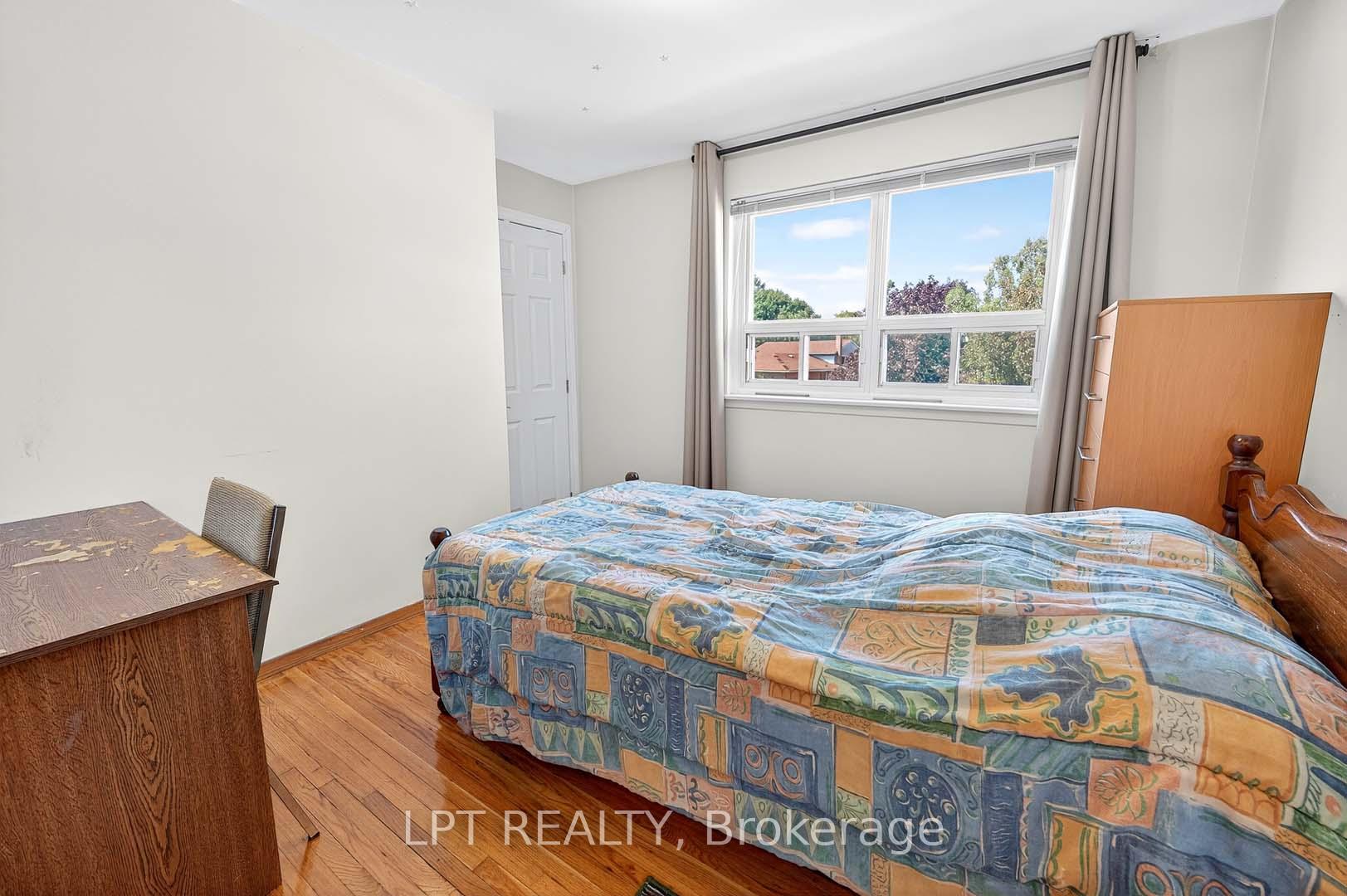 Photo 16 of 49 Kentish Crescent, Scarborough, Agincourt South-Malvern West — HOMEH