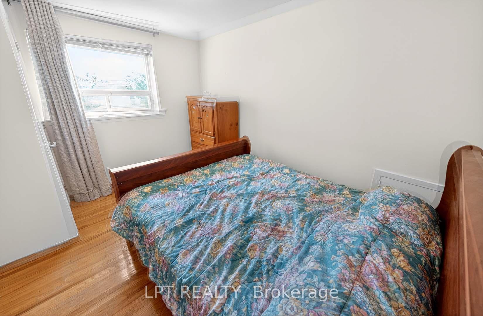 Photo 18 of 49 Kentish Crescent, Scarborough, Agincourt South-Malvern West — HOMEH