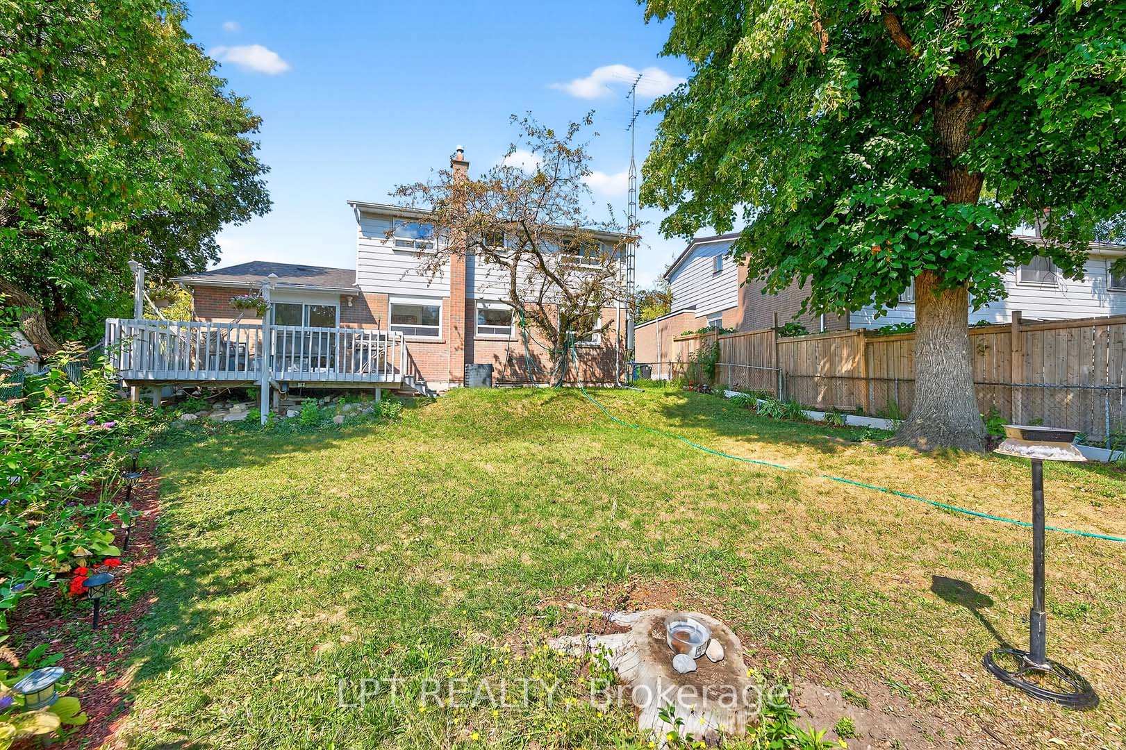 Photo 30 of 49 Kentish Crescent, Scarborough, Agincourt South-Malvern West — HOMEH