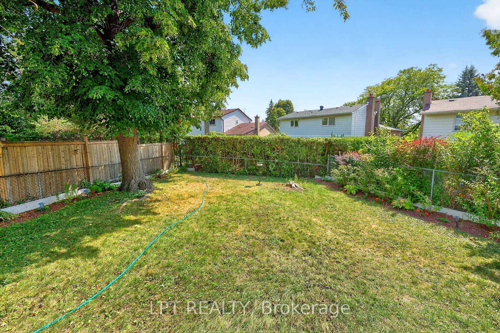 Photo 31 of 49 Kentish Crescent, Scarborough, Agincourt South-Malvern West — HOMEH