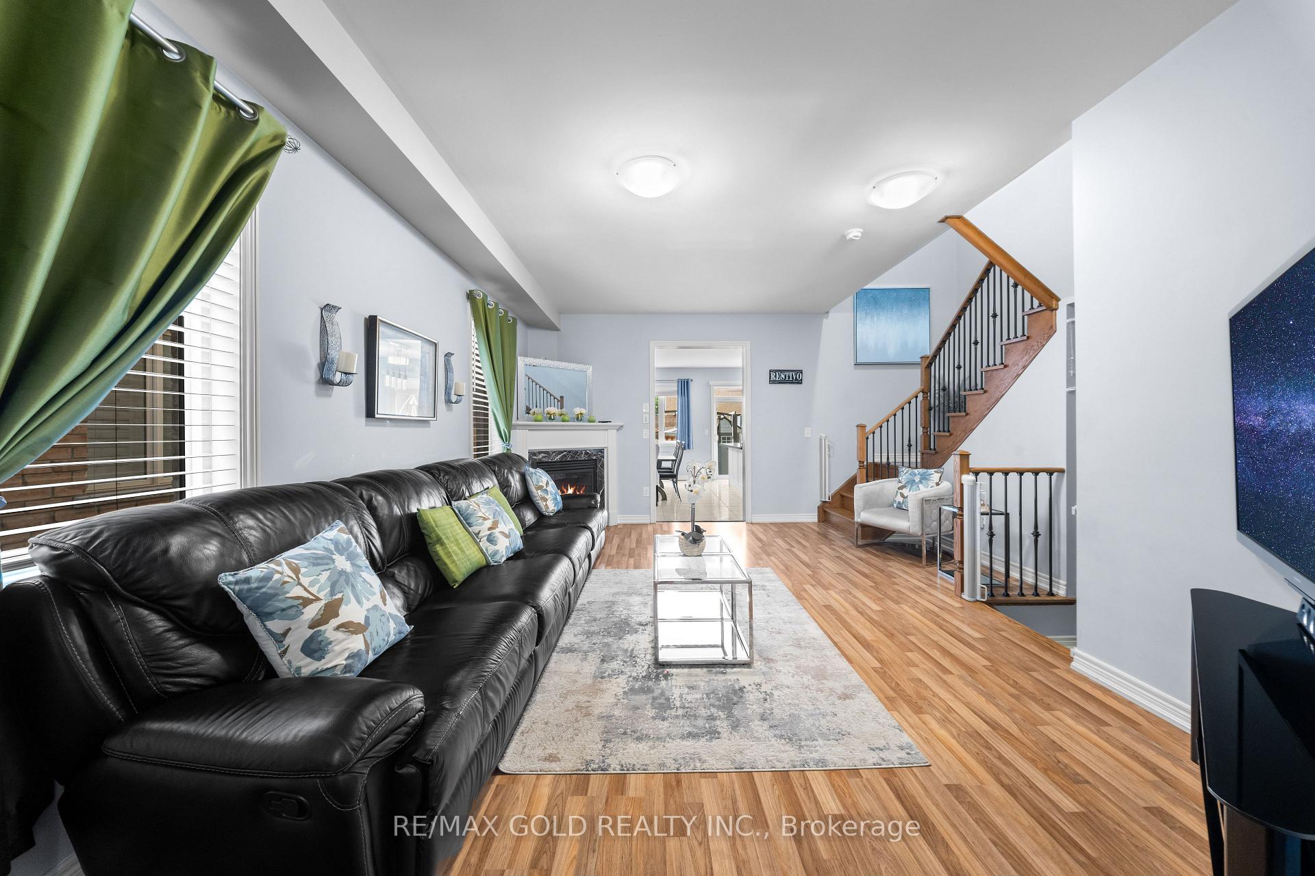 Photo 2 of 73 Lesabre Crescent, Brampton, Bram East — HOMEH