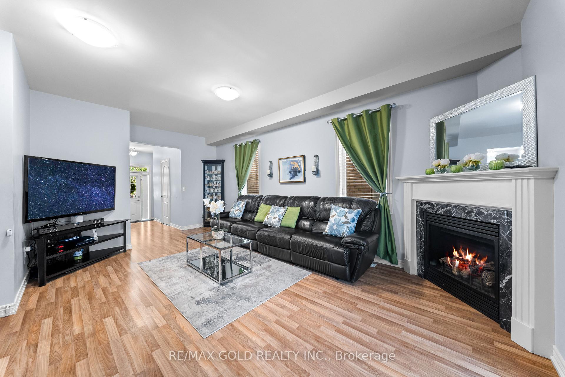 Photo 4 of 73 Lesabre Crescent, Brampton, Bram East — HOMEH