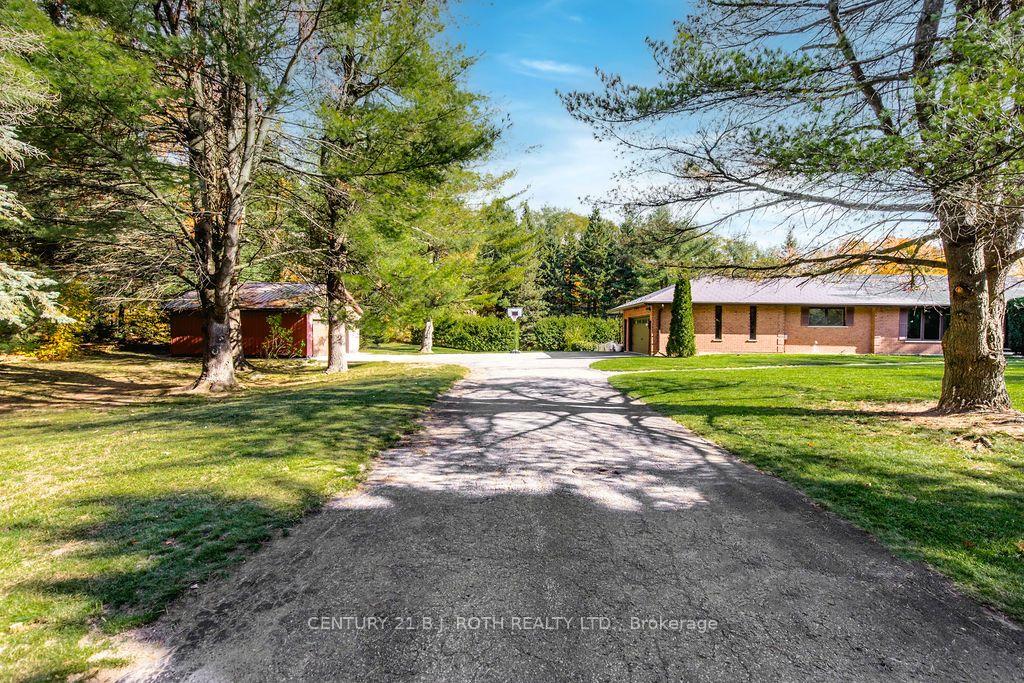 Photo 2 of 3257 Liah Lane, Innisfil, Rural Innisfil — HOMEH
