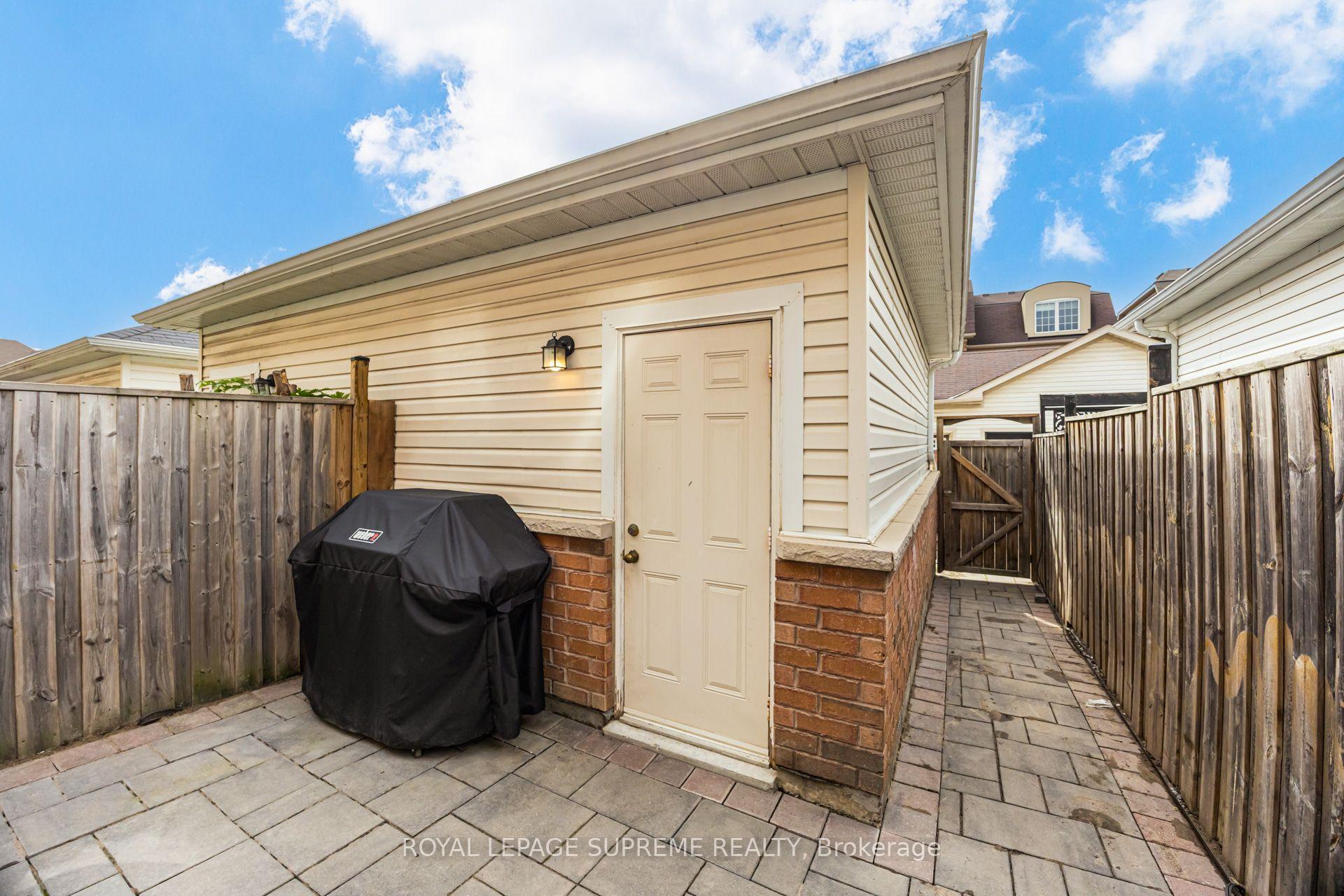 Photo 38 of 20 Abraham Welsh Road, North York, Humberlea-Pelmo Park — HOMEH