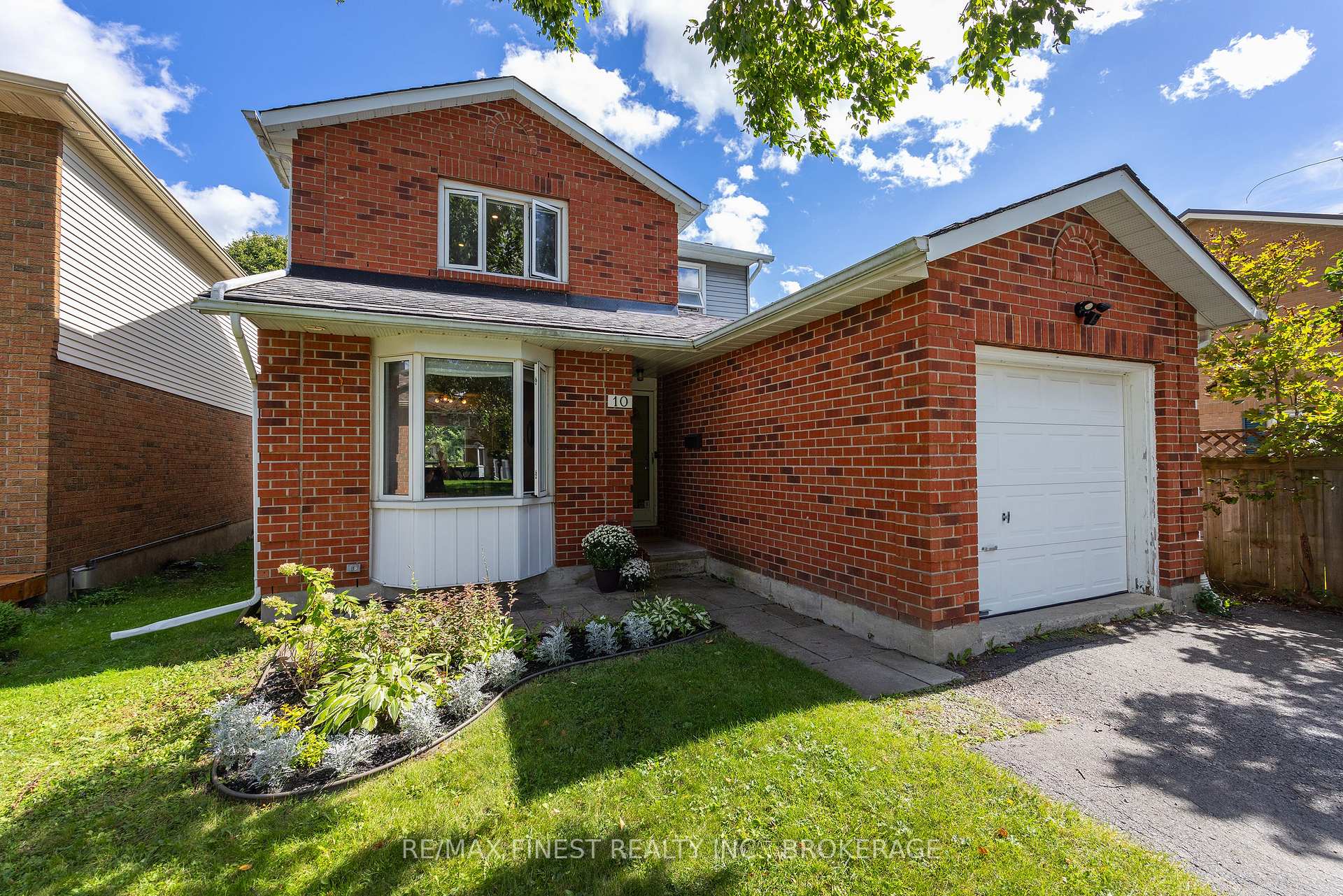 Photo 1 of 10 Chartwell Crescent, Kingston, Kingston East (Incl Barret Crt) — HOMEH