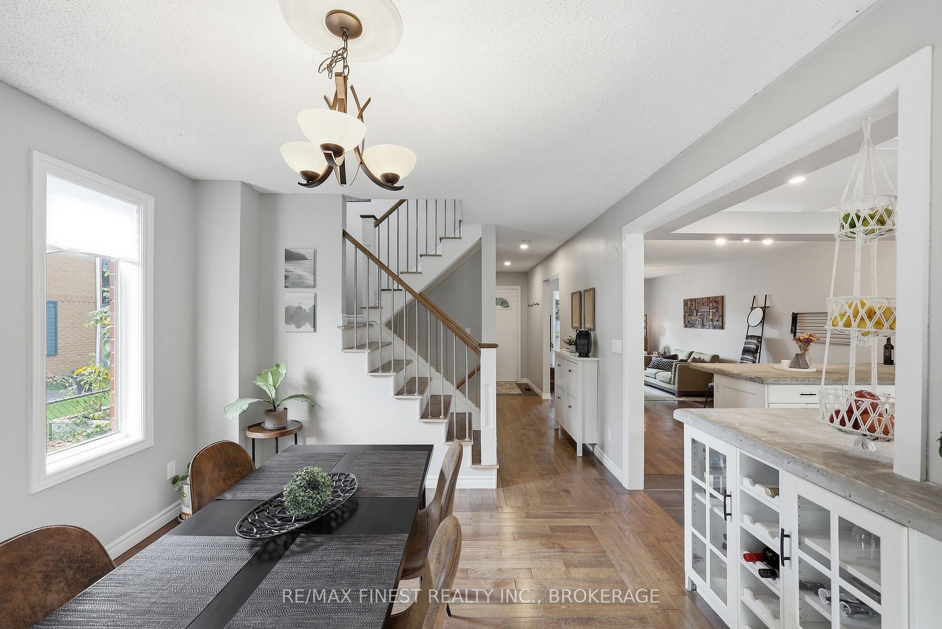 Photo 22 of 10 Chartwell Crescent, Kingston, Kingston East (Incl Barret Crt) — HOMEH
