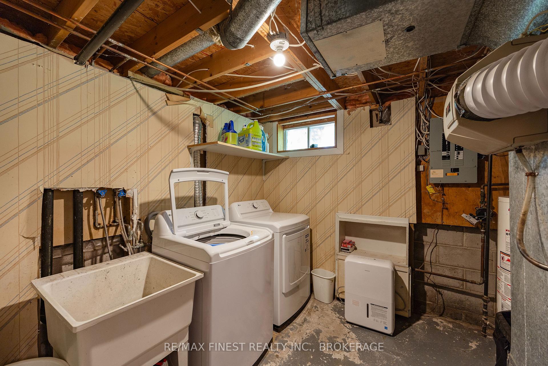 Photo 39 of 10 Chartwell Crescent, Kingston, Kingston East (Incl Barret Crt) — HOMEH