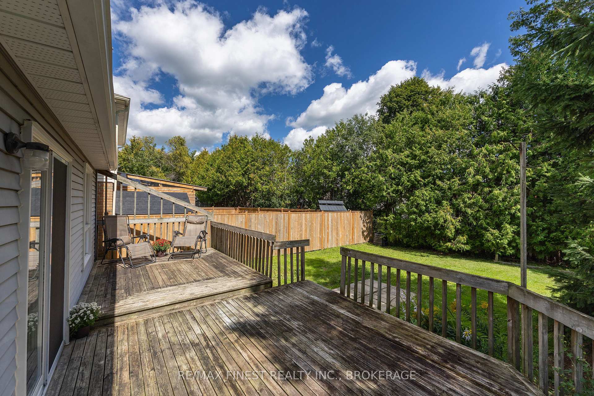 Photo 41 of 10 Chartwell Crescent, Kingston, Kingston East (Incl Barret Crt) — HOMEH