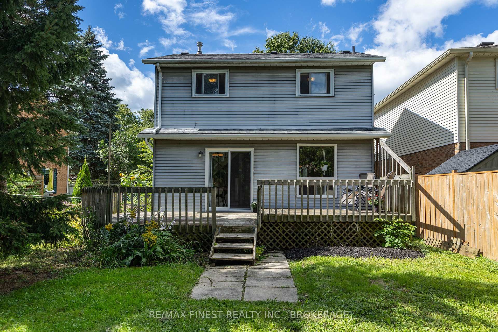 Photo 44 of 10 Chartwell Crescent, Kingston, Kingston East (Incl Barret Crt) — HOMEH