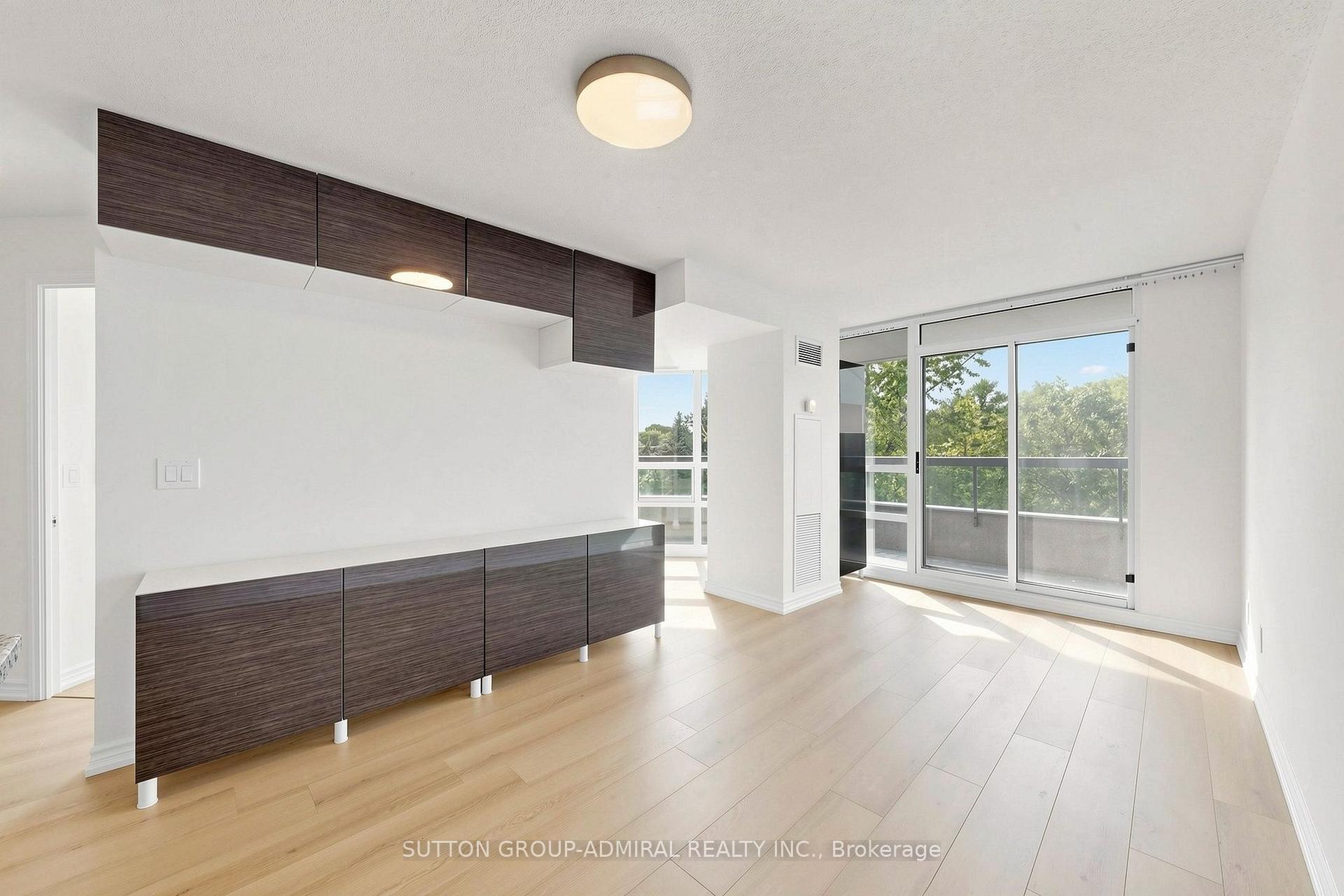 Photo 8 of Unit 215, 503 Beecroft Road, North York, Willowdale West — HOMEH
