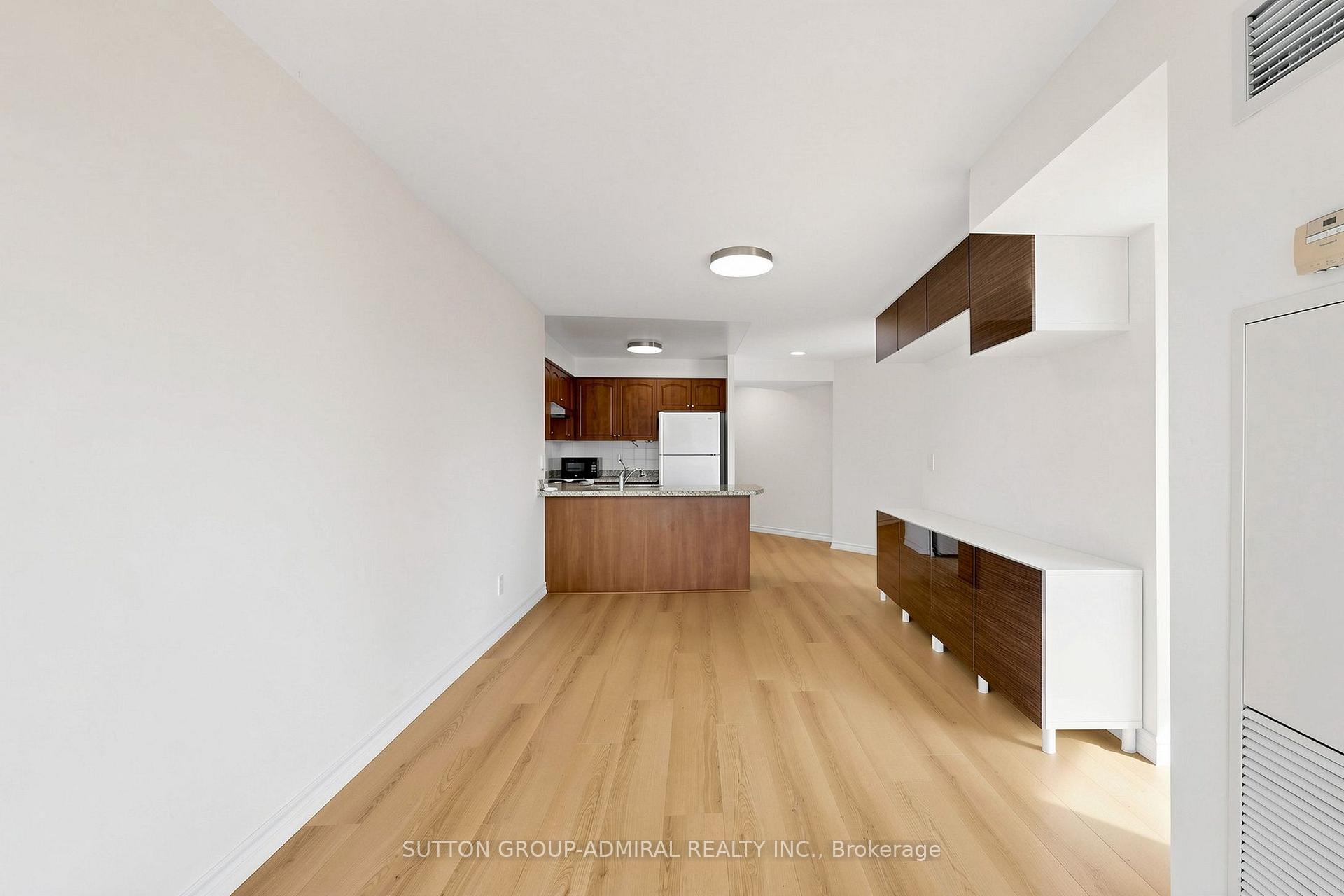 Photo 13 of Unit 215, 503 Beecroft Road, North York, Willowdale West — HOMEH