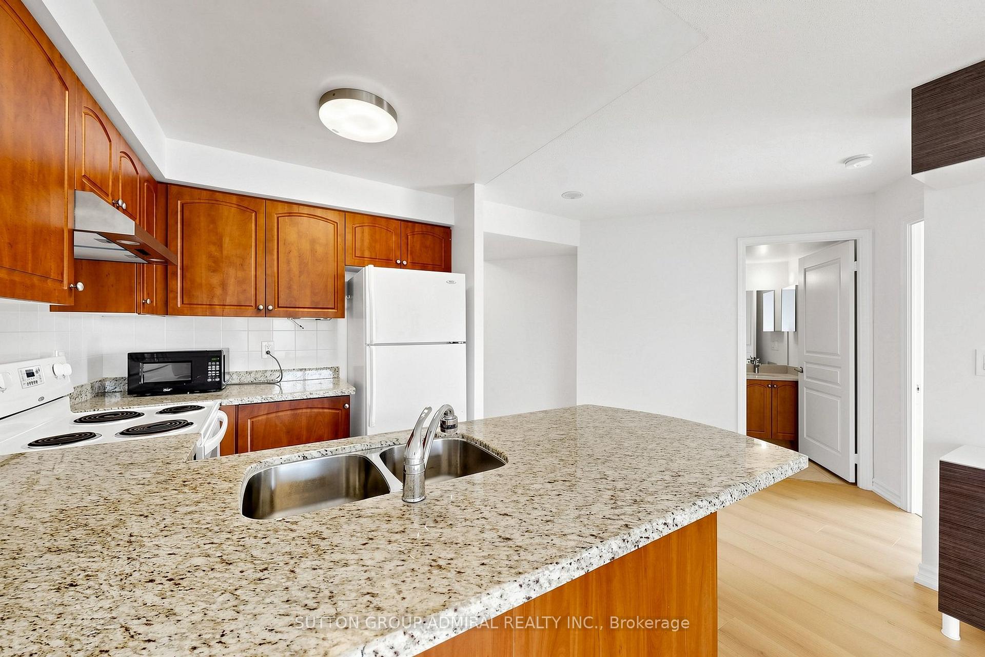 Photo 15 of Unit 215, 503 Beecroft Road, North York, Willowdale West — HOMEH