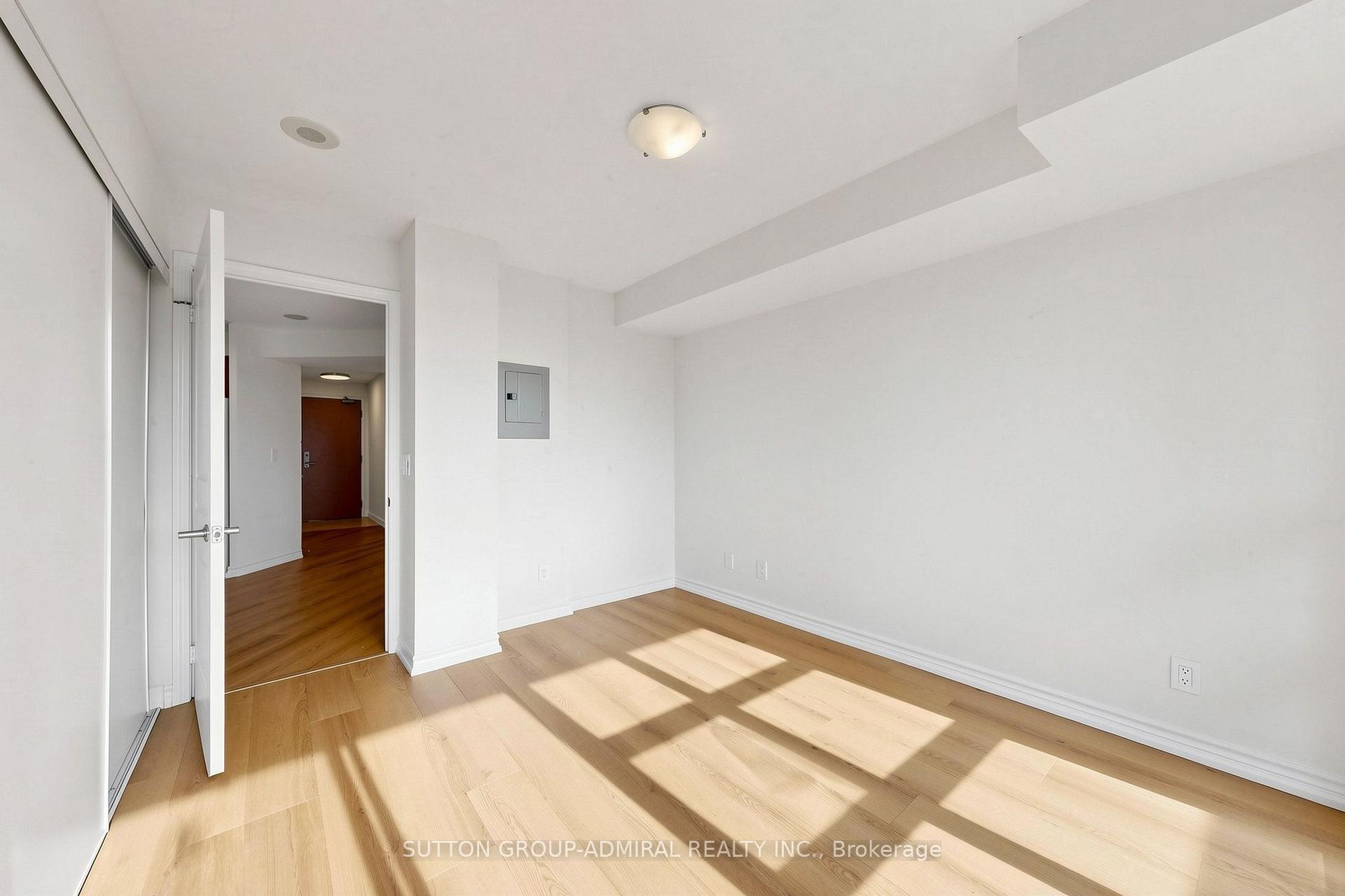 Photo 21 of Unit 215, 503 Beecroft Road, North York, Willowdale West — HOMEH