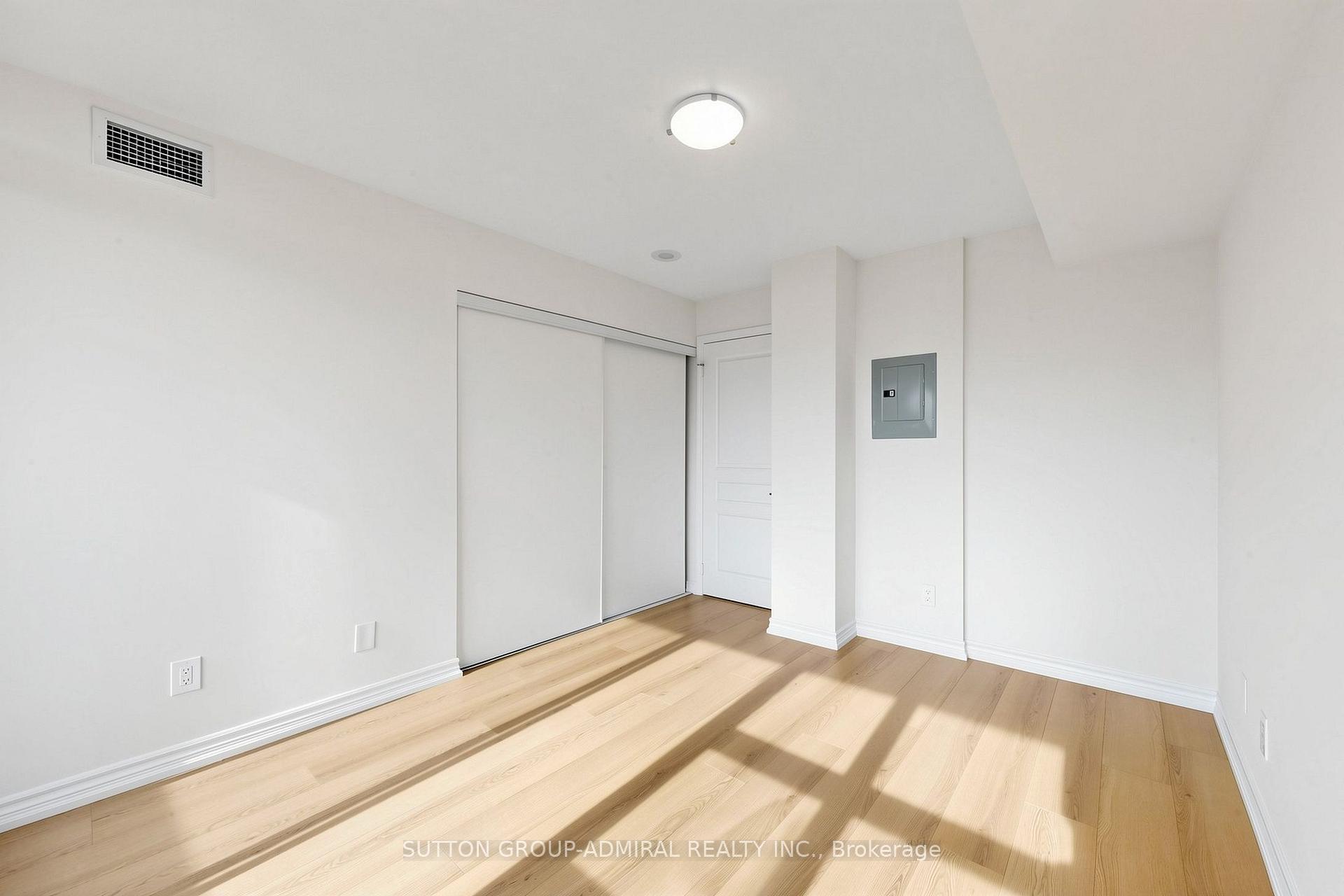 Photo 23 of Unit 215, 503 Beecroft Road, North York, Willowdale West — HOMEH