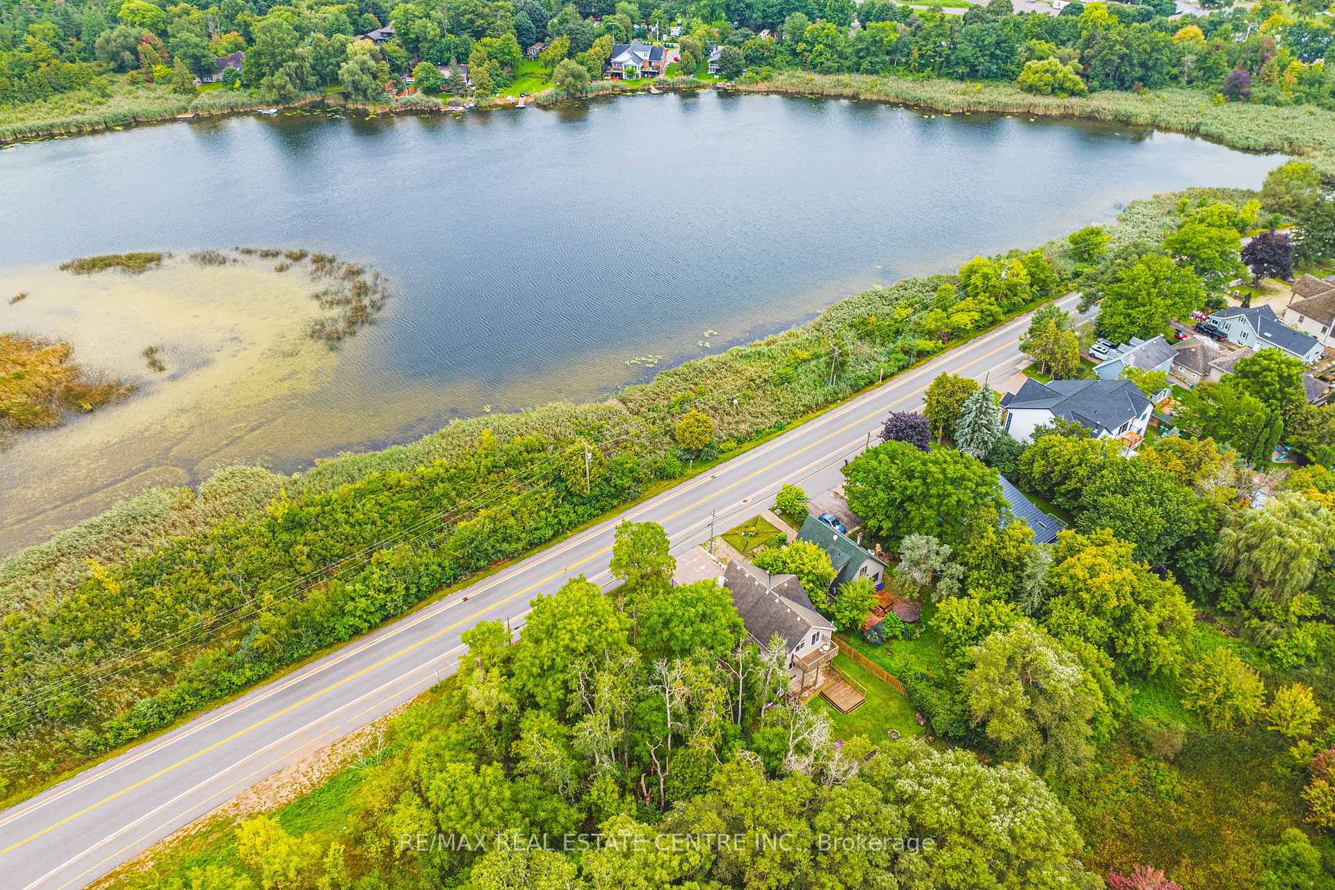 Photo 40 of 8 Lake Road, Puslinch, Puslinch Lake Settlement Areas — HOMEH