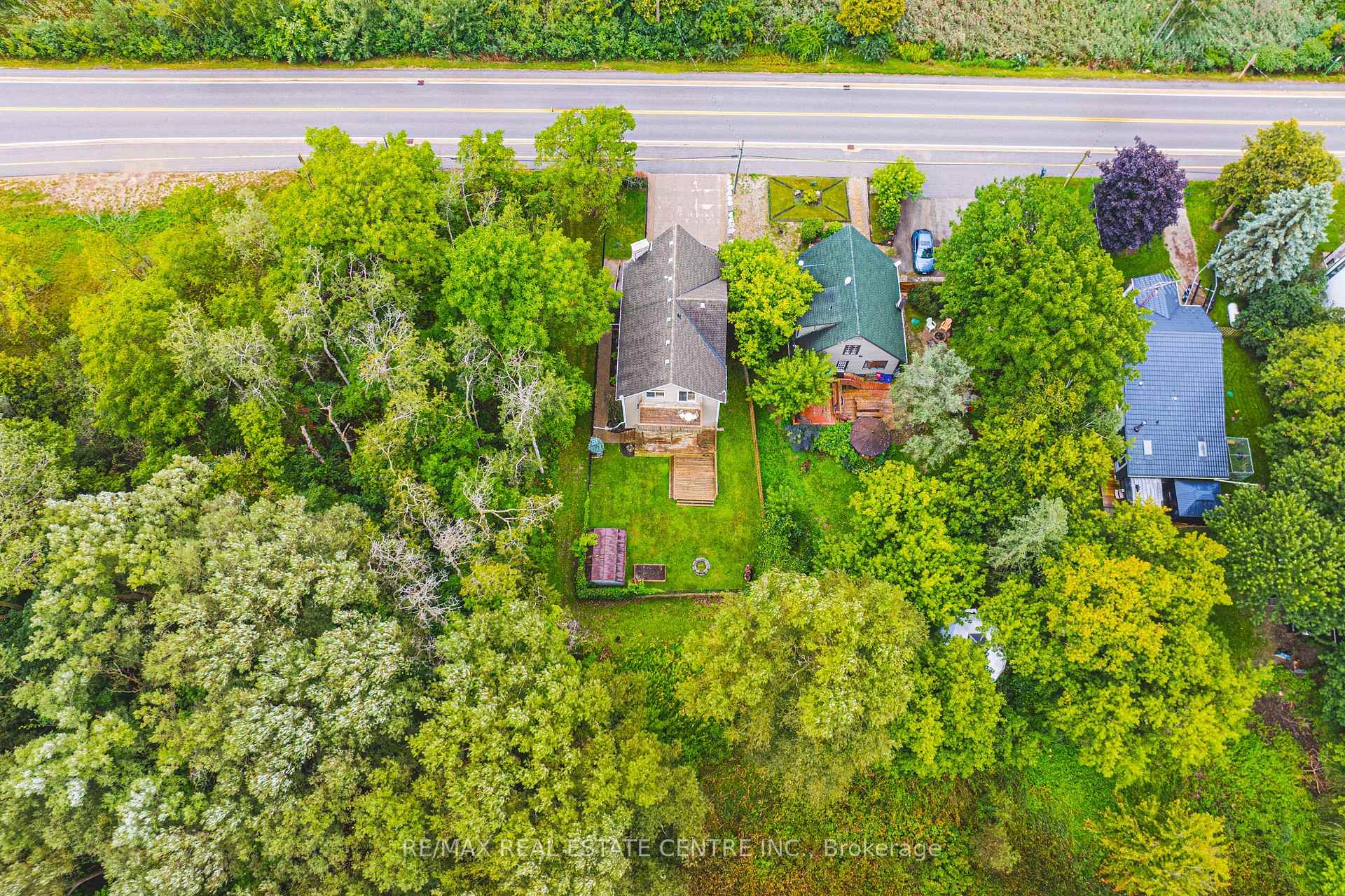 Photo 42 of 8 Lake Road, Puslinch, Puslinch Lake Settlement Areas — HOMEH