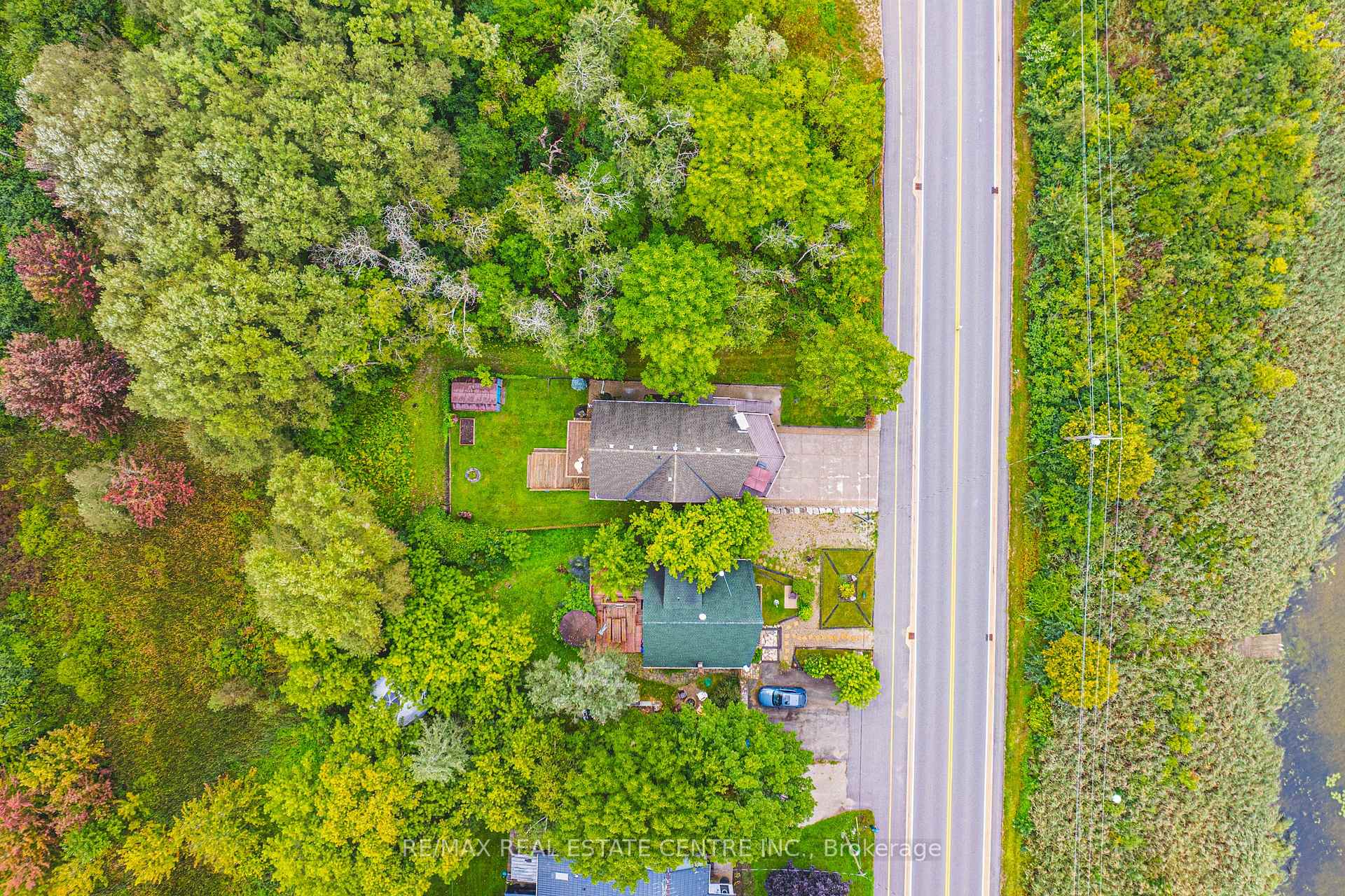 Photo 43 of 8 Lake Road, Puslinch, Puslinch Lake Settlement Areas — HOMEH