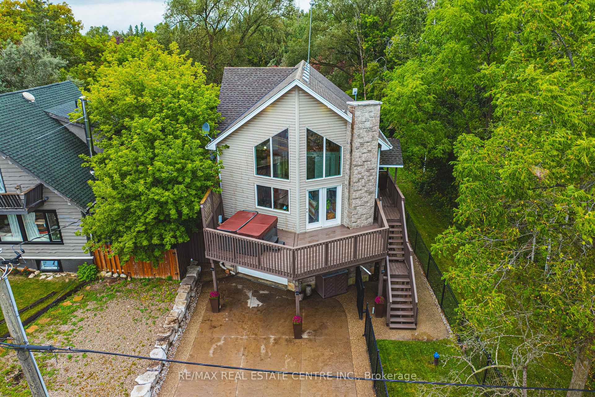 Photo 45 of 8 Lake Road, Puslinch, Puslinch Lake Settlement Areas — HOMEH