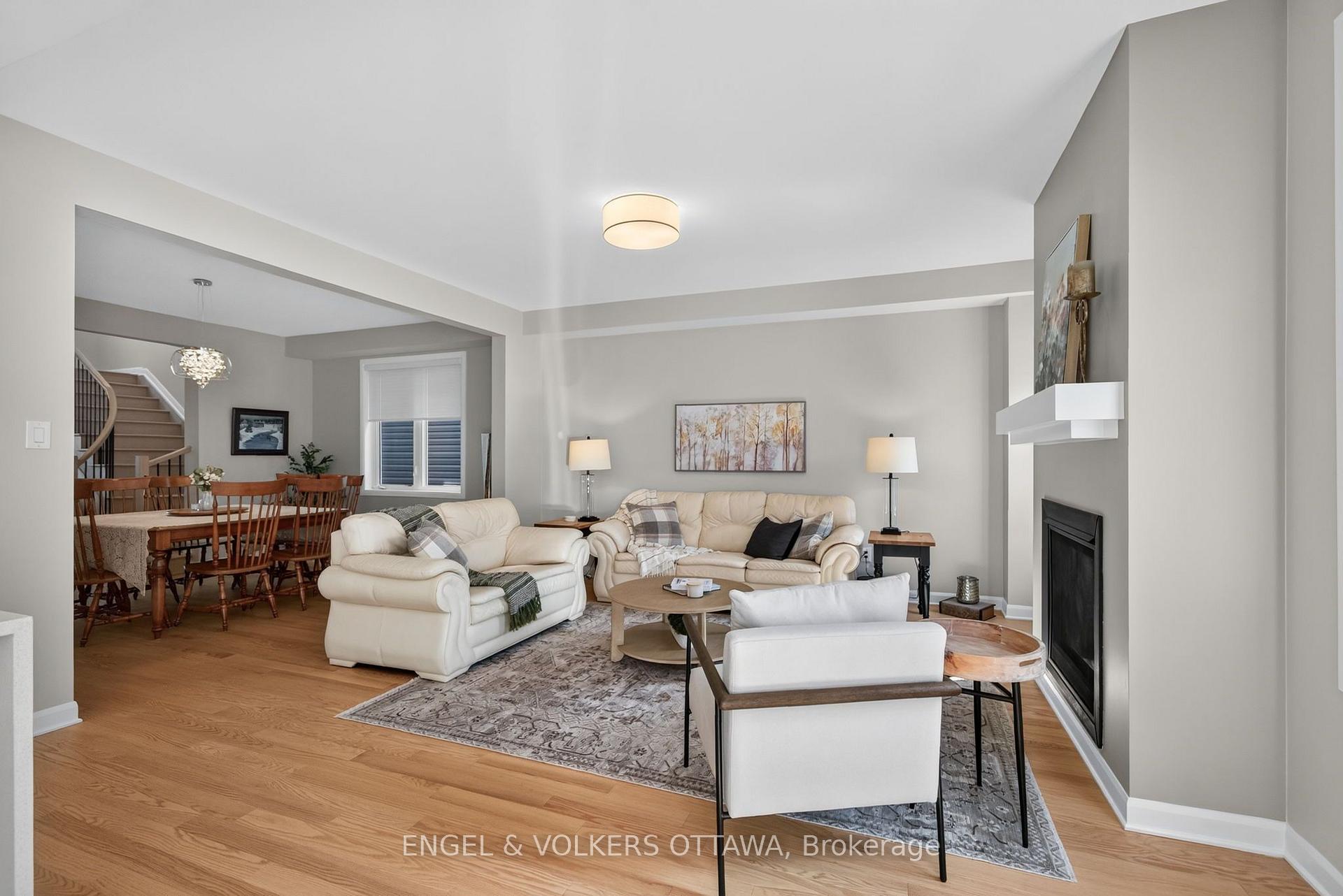 Photo 9 of 537 Anchor Circle, Ottawa, Mahogany Community — HOMEH