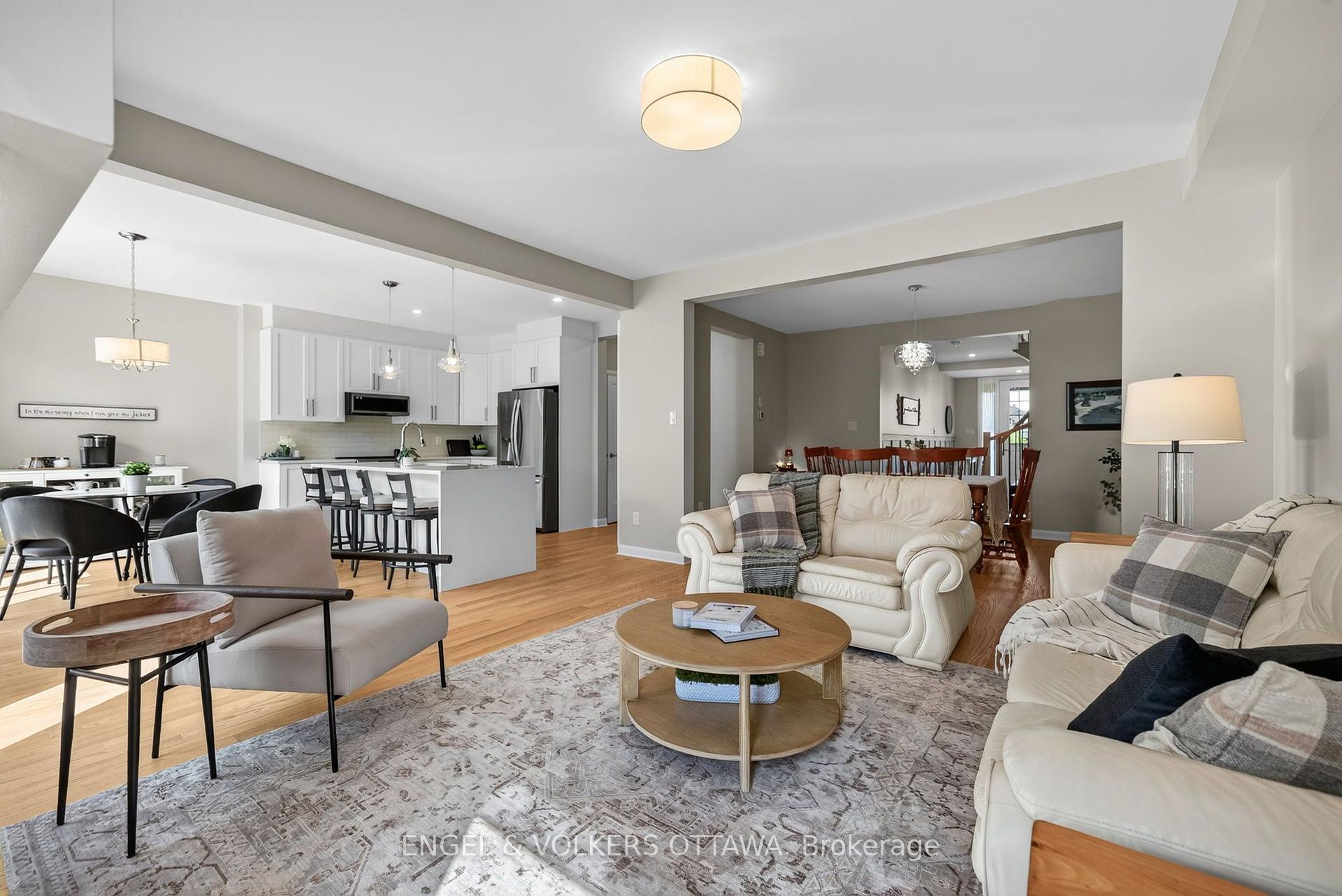 Photo 12 of 537 Anchor Circle, Ottawa, Mahogany Community — HOMEH
