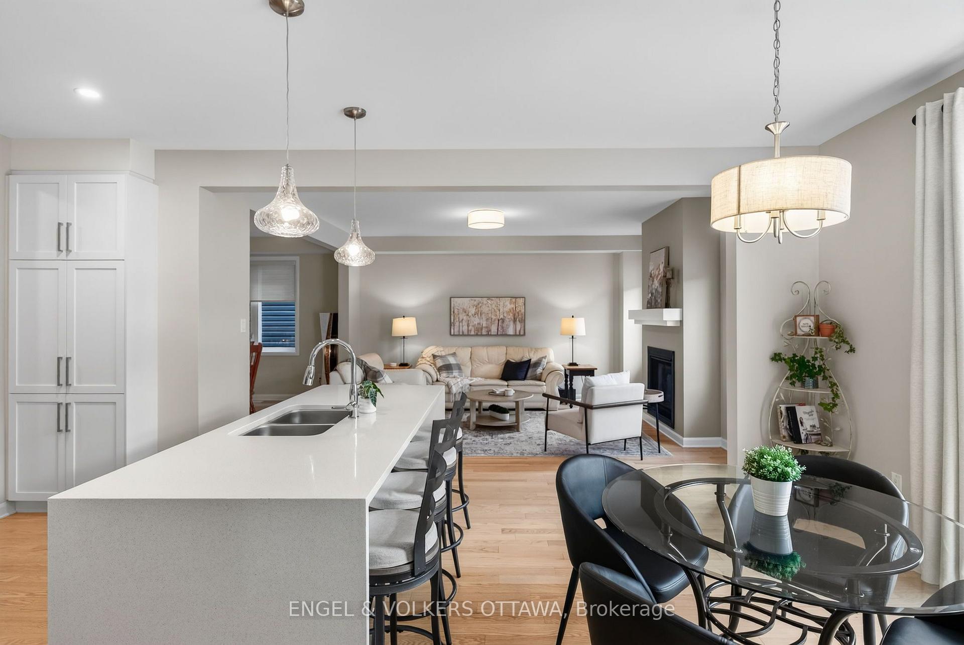 Photo 22 of 537 Anchor Circle, Ottawa, Mahogany Community — HOMEH