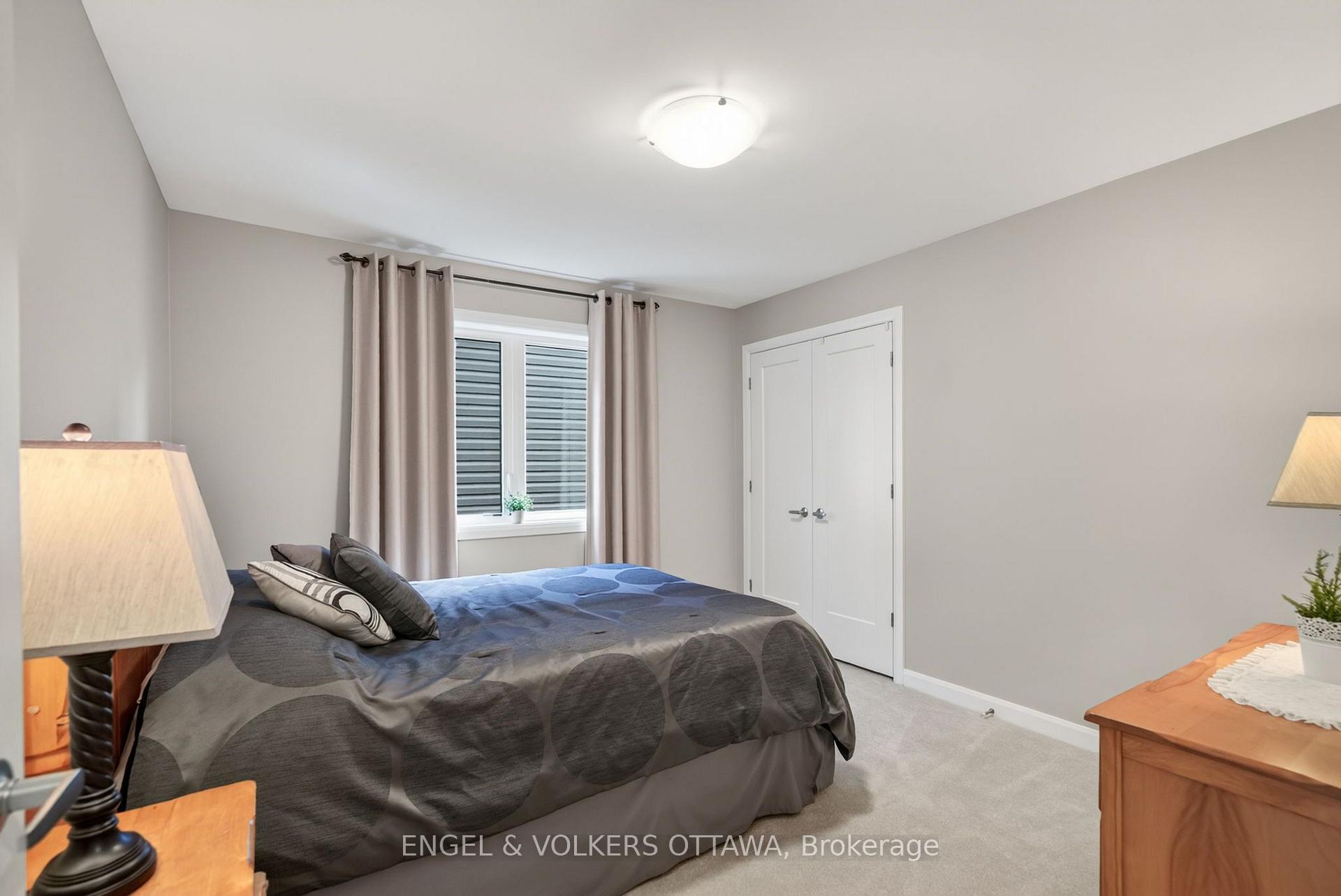 Photo 34 of 537 Anchor Circle, Ottawa, Mahogany Community — HOMEH
