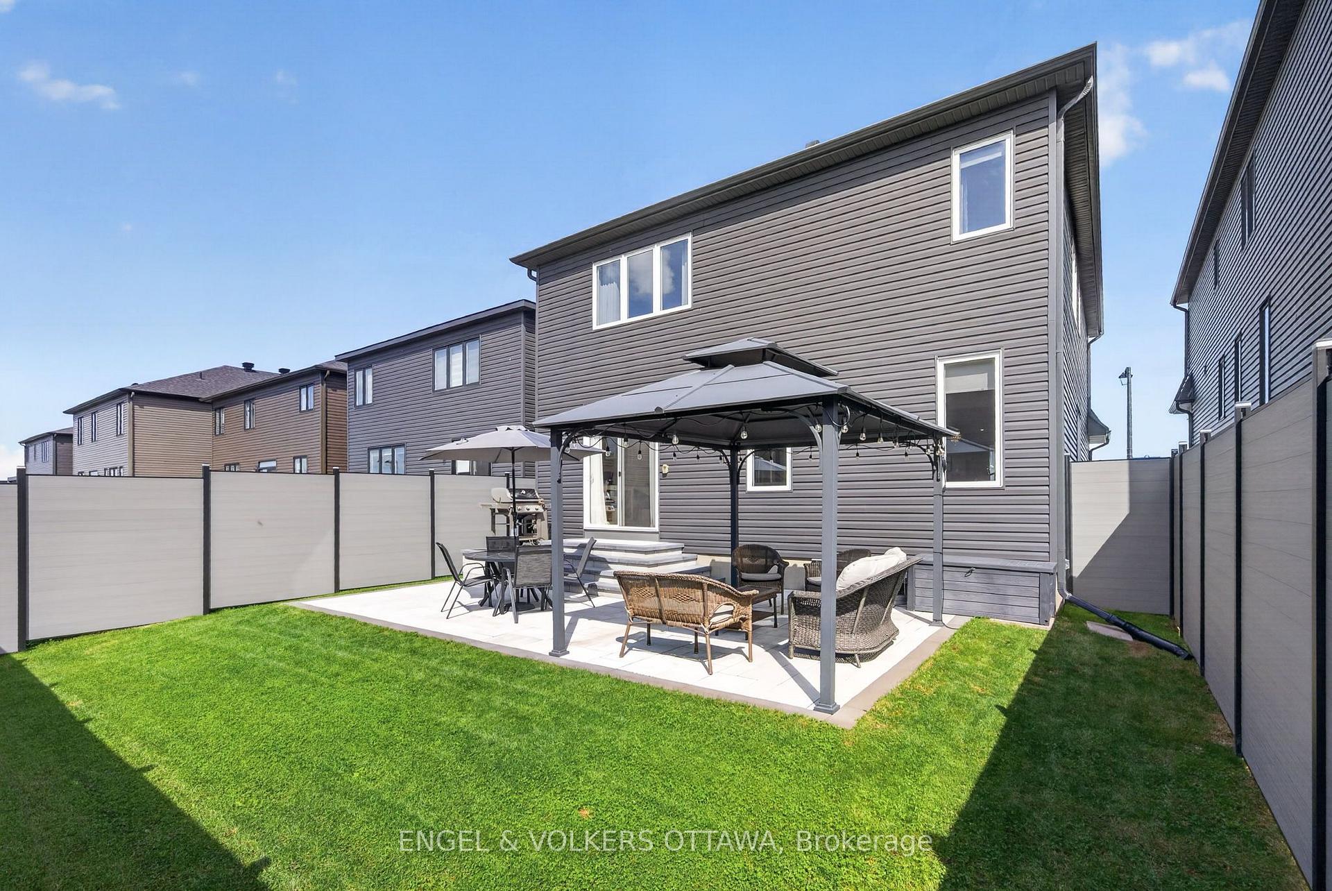 Photo 43 of 537 Anchor Circle, Ottawa, Mahogany Community — HOMEH
