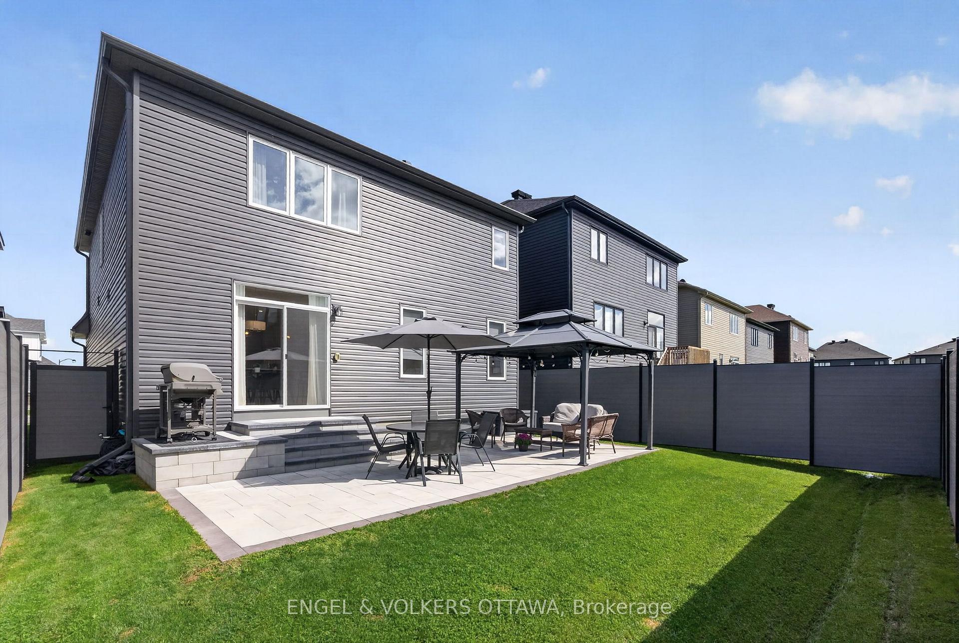 Photo 45 of 537 Anchor Circle, Ottawa, Mahogany Community — HOMEH
