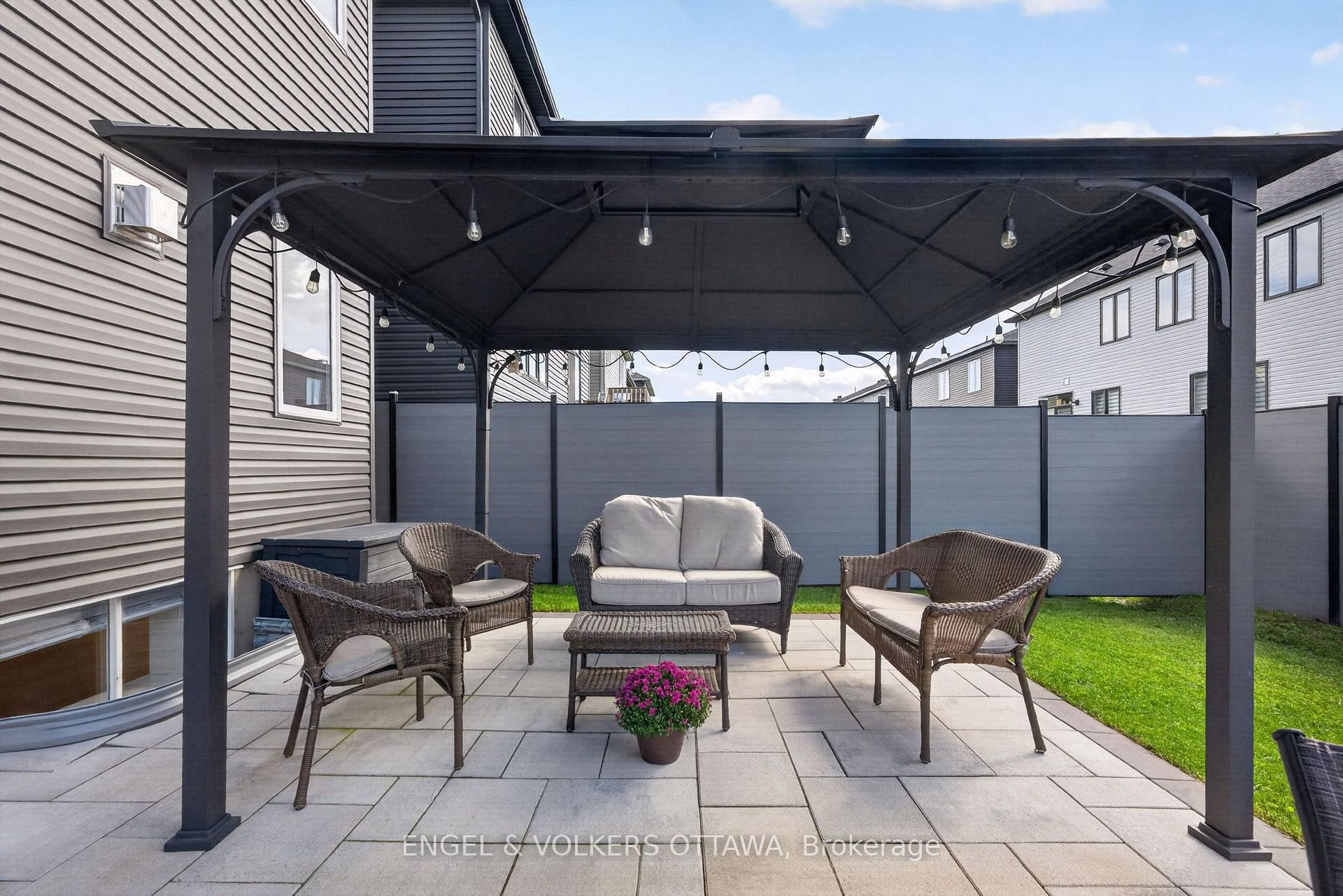 Photo 48 of 537 Anchor Circle, Ottawa, Mahogany Community — HOMEH