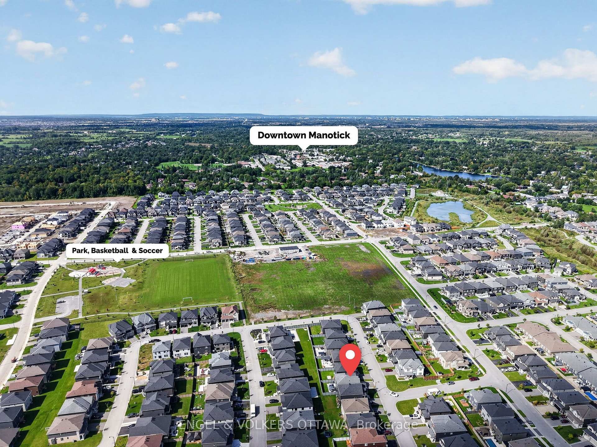 Photo 49 of 537 Anchor Circle, Ottawa, Mahogany Community — HOMEH