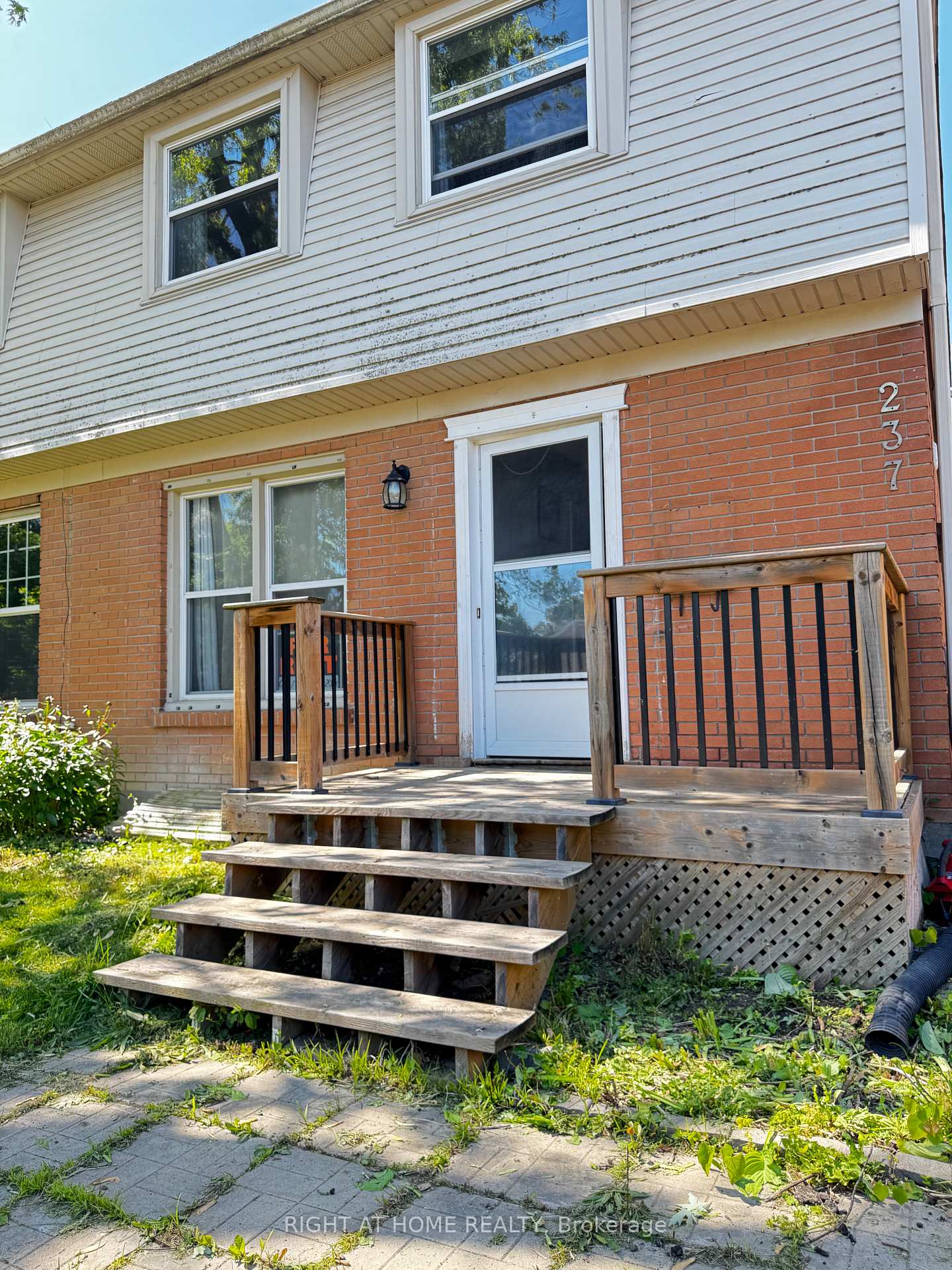 Photo 1 of 237 Homestead (Basement ) Crescent, London, North F — HOMEH