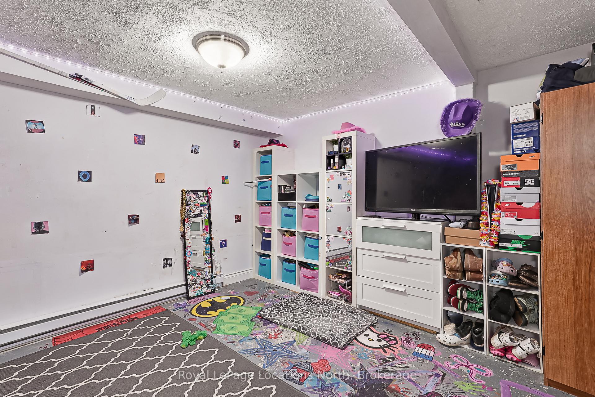 Photo 15 of 590 Tenth Street, Collingwood — HOMEH