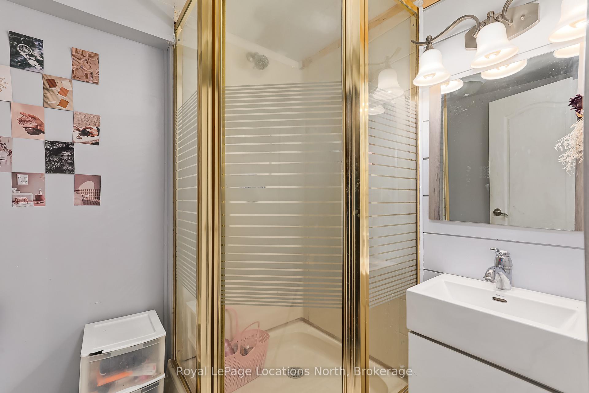 Photo 16 of 590 Tenth Street, Collingwood — HOMEH