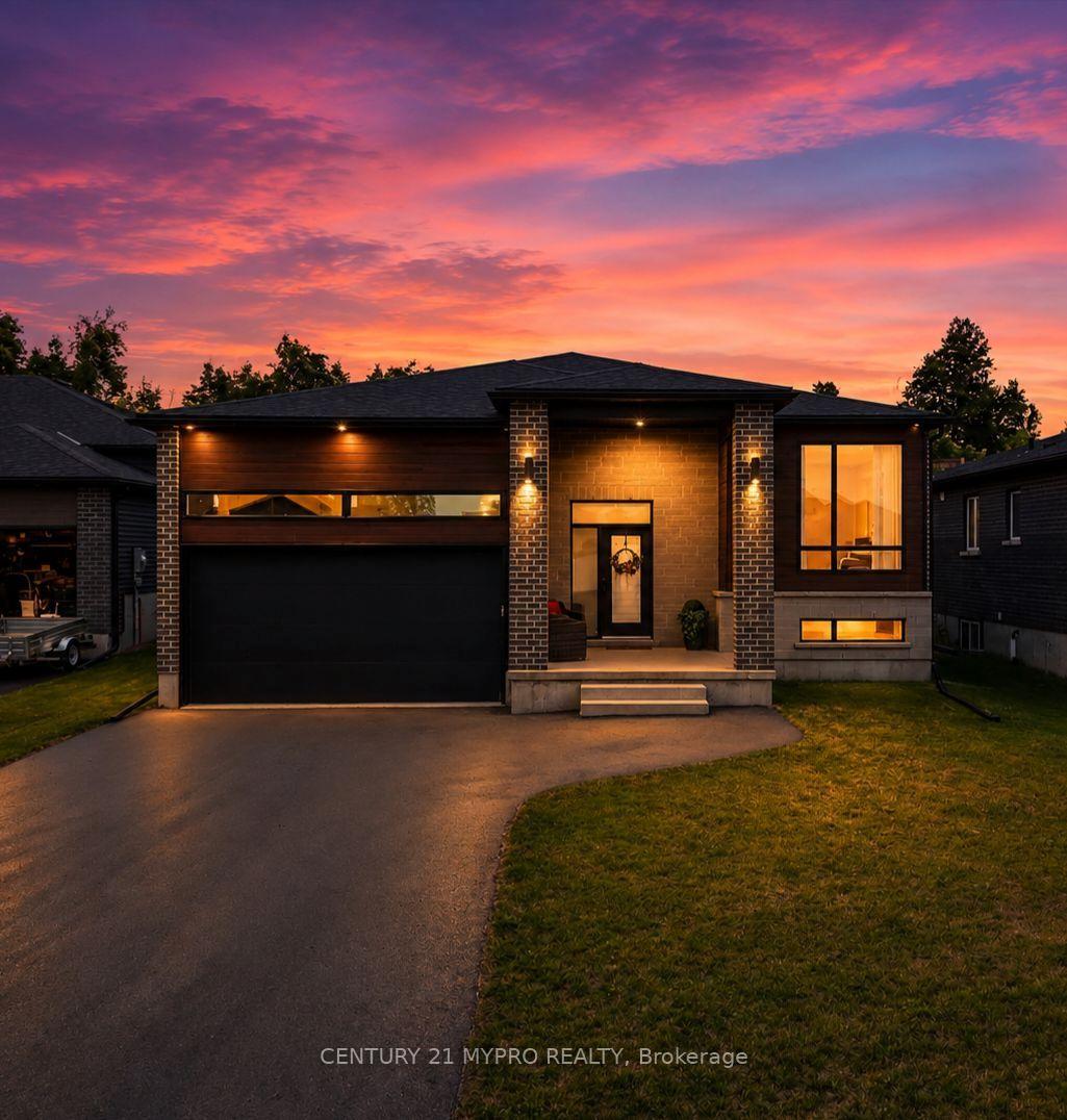Photo 2 of 41 Schmidt Way, Quinte West, Murray Ward — HOMEH