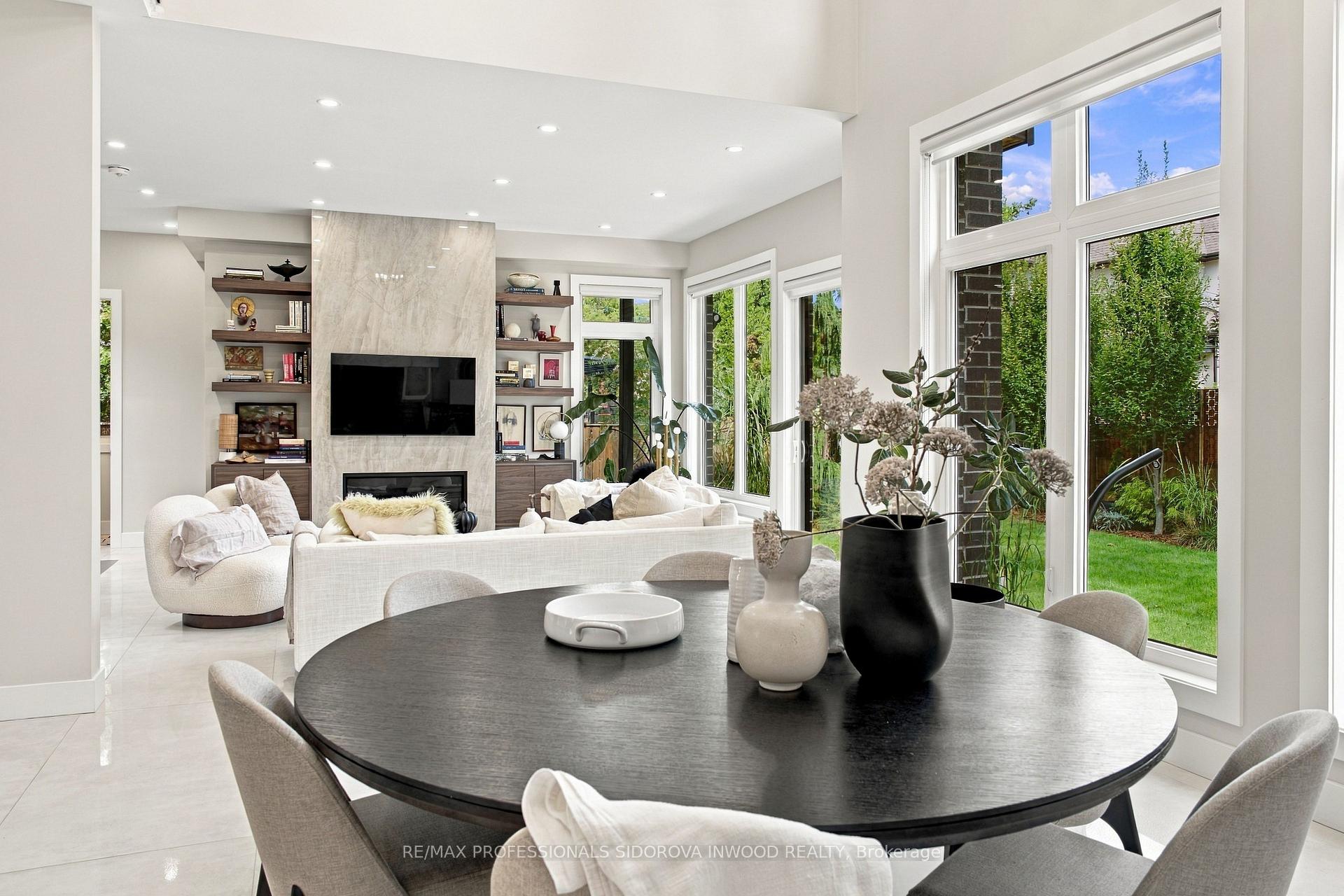 Photo 9 of 504 Sandmere Place, Oakville, West — HOMEH