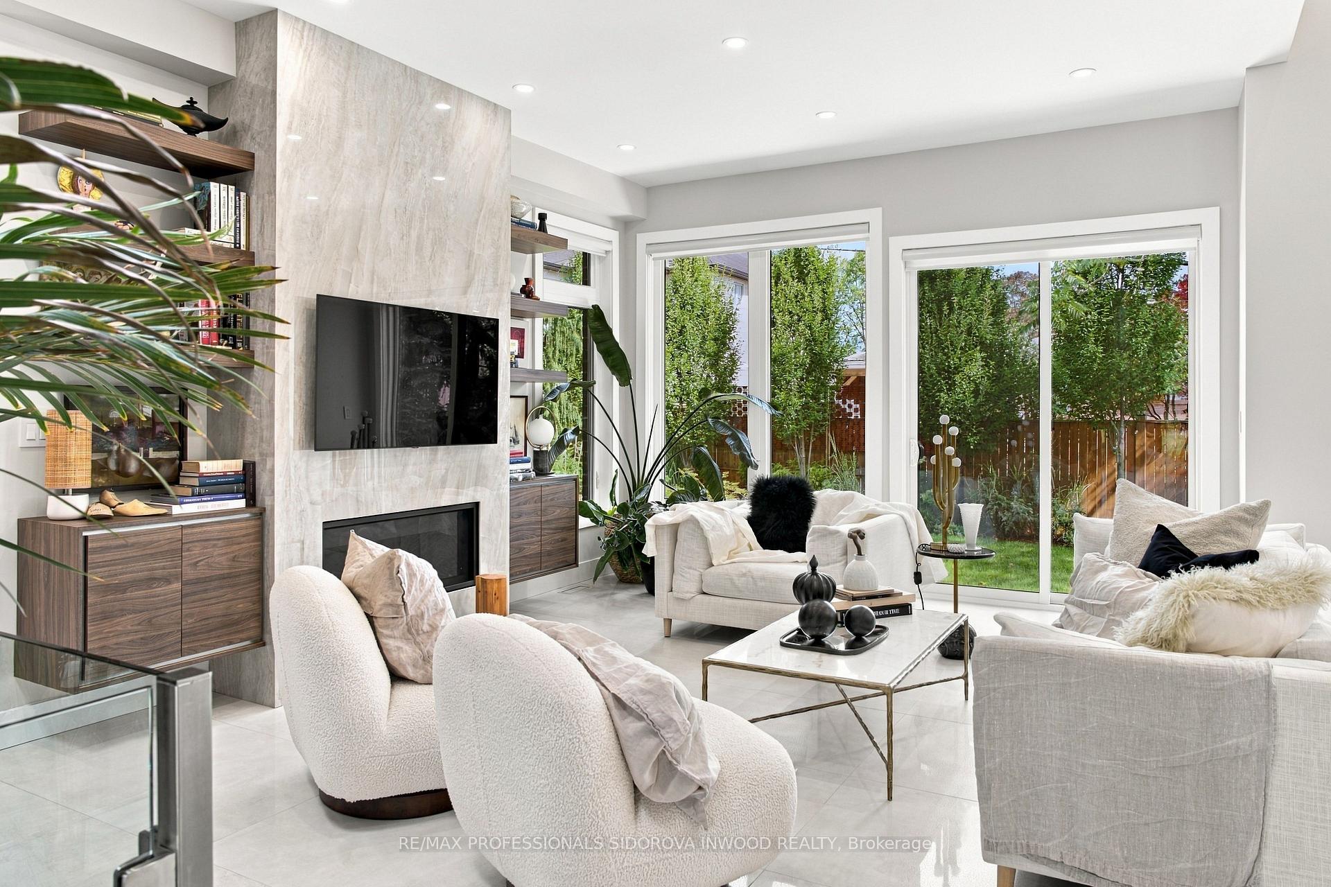 Photo 11 of 504 Sandmere Place, Oakville, West — HOMEH