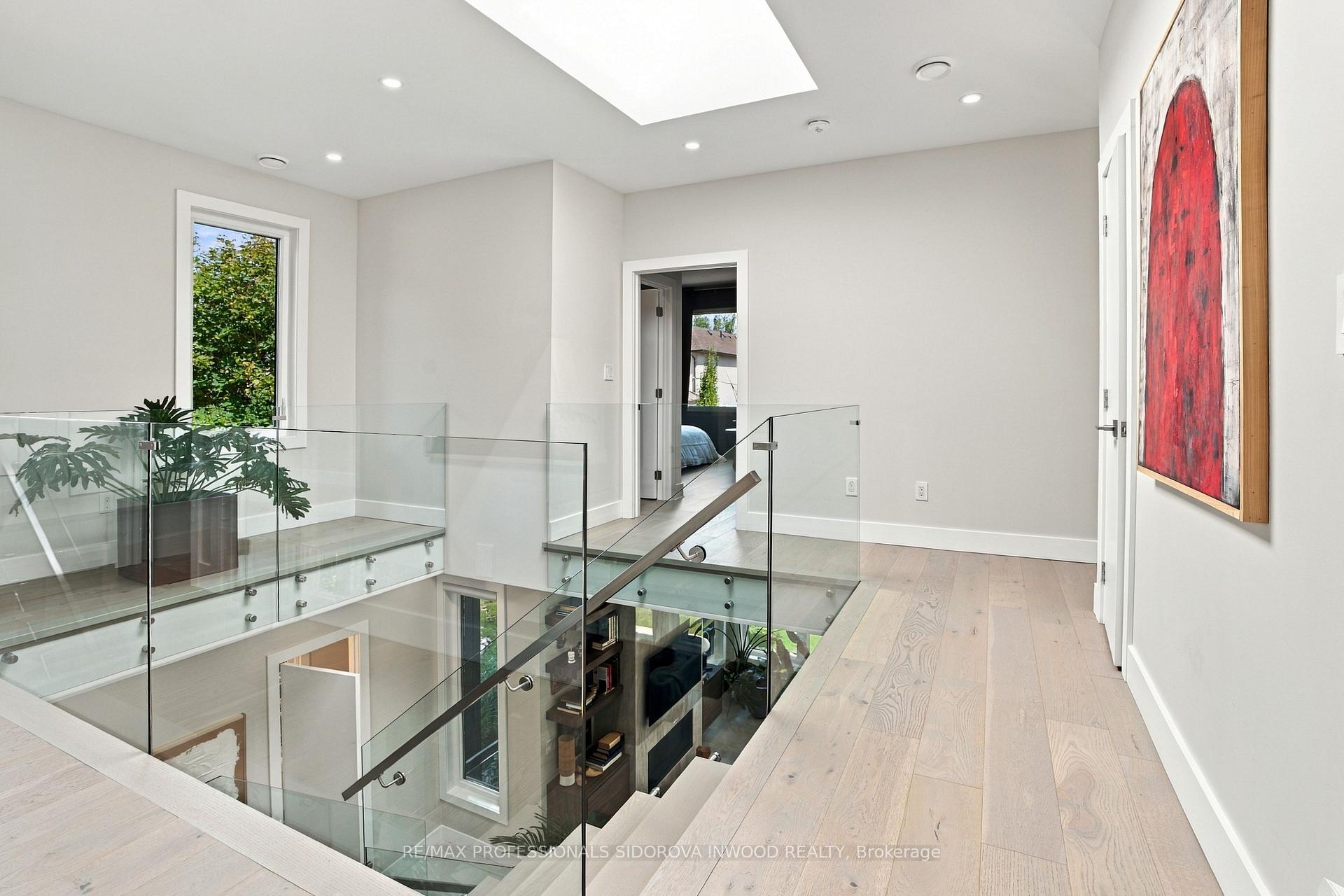 Photo 21 of 504 Sandmere Place, Oakville, West — HOMEH