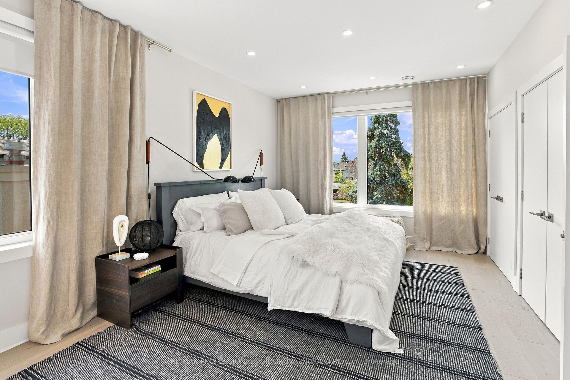 Photo 23 of 504 Sandmere Place, Oakville, West — HOMEH