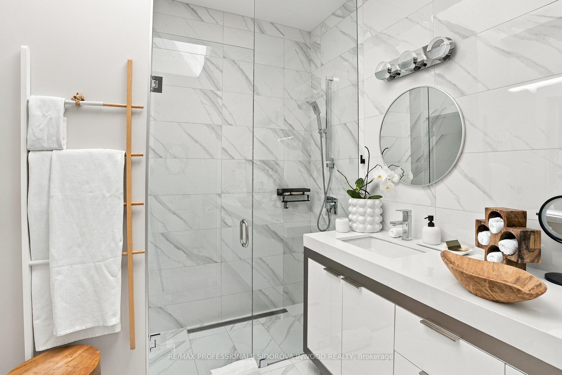 Photo 37 of 504 Sandmere Place, Oakville, West — HOMEH