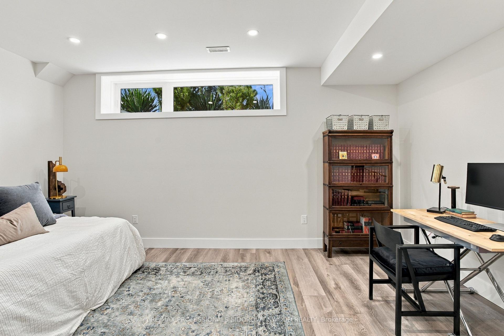 Photo 43 of 504 Sandmere Place, Oakville, West — HOMEH