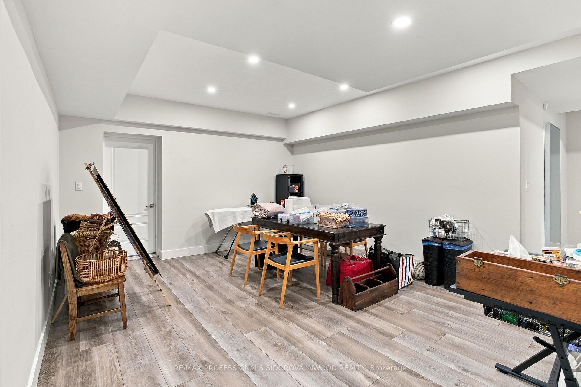 Photo 44 of 504 Sandmere Place, Oakville, West — HOMEH