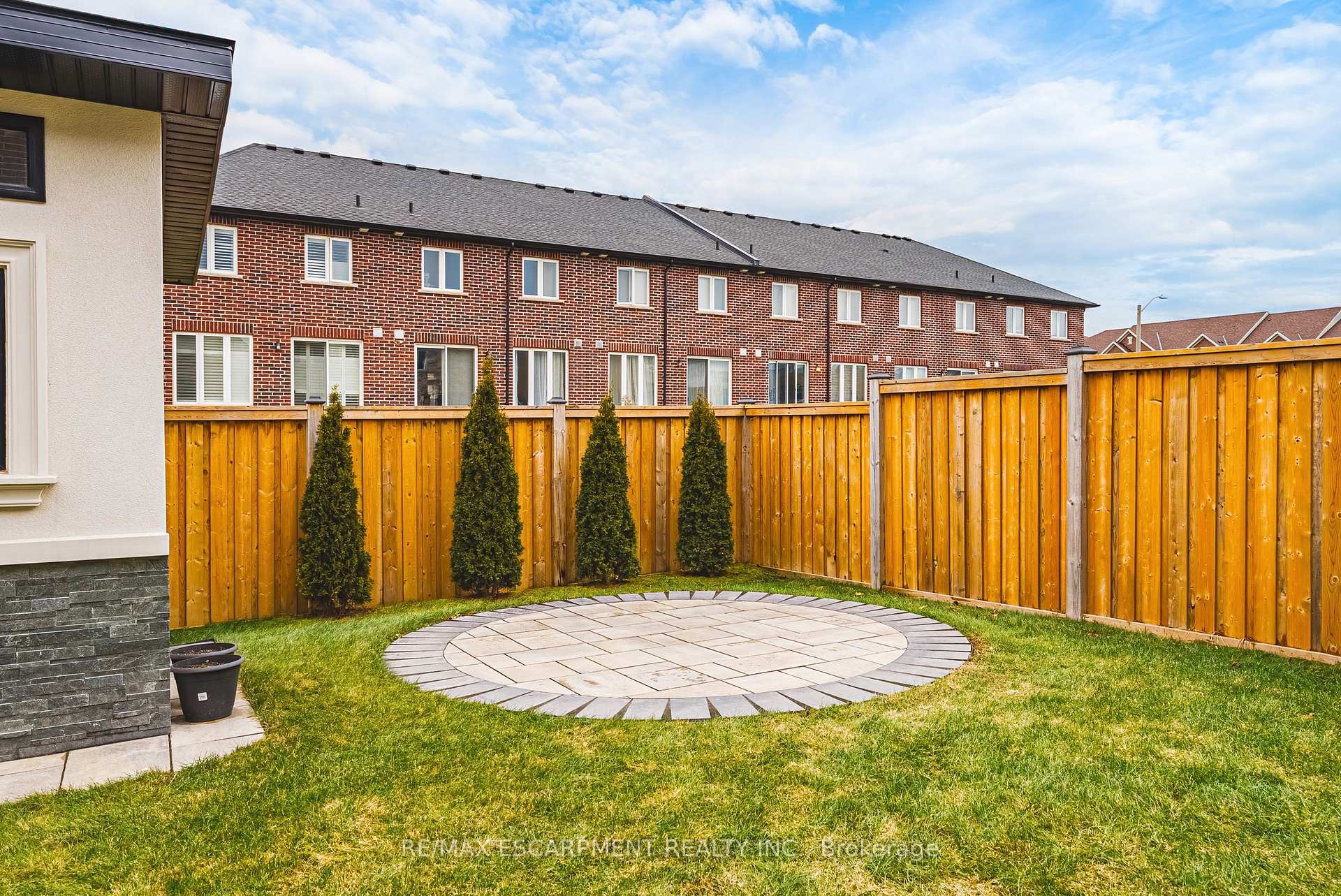 Photo 45 of 90 Robertson Road, Hamilton, Meadowlands — HOMEH