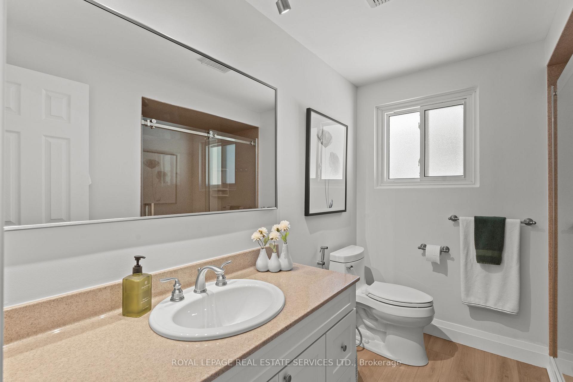 Photo 22 of 1348 Janina Boulevard, Burlington, Tyandaga — HOMEH
