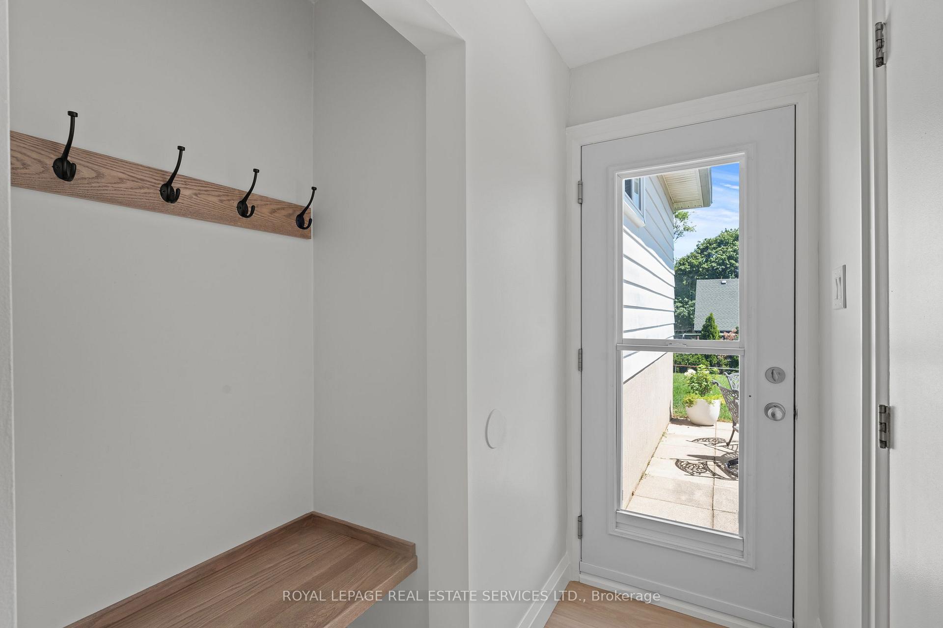 Photo 28 of 1348 Janina Boulevard, Burlington, Tyandaga — HOMEH