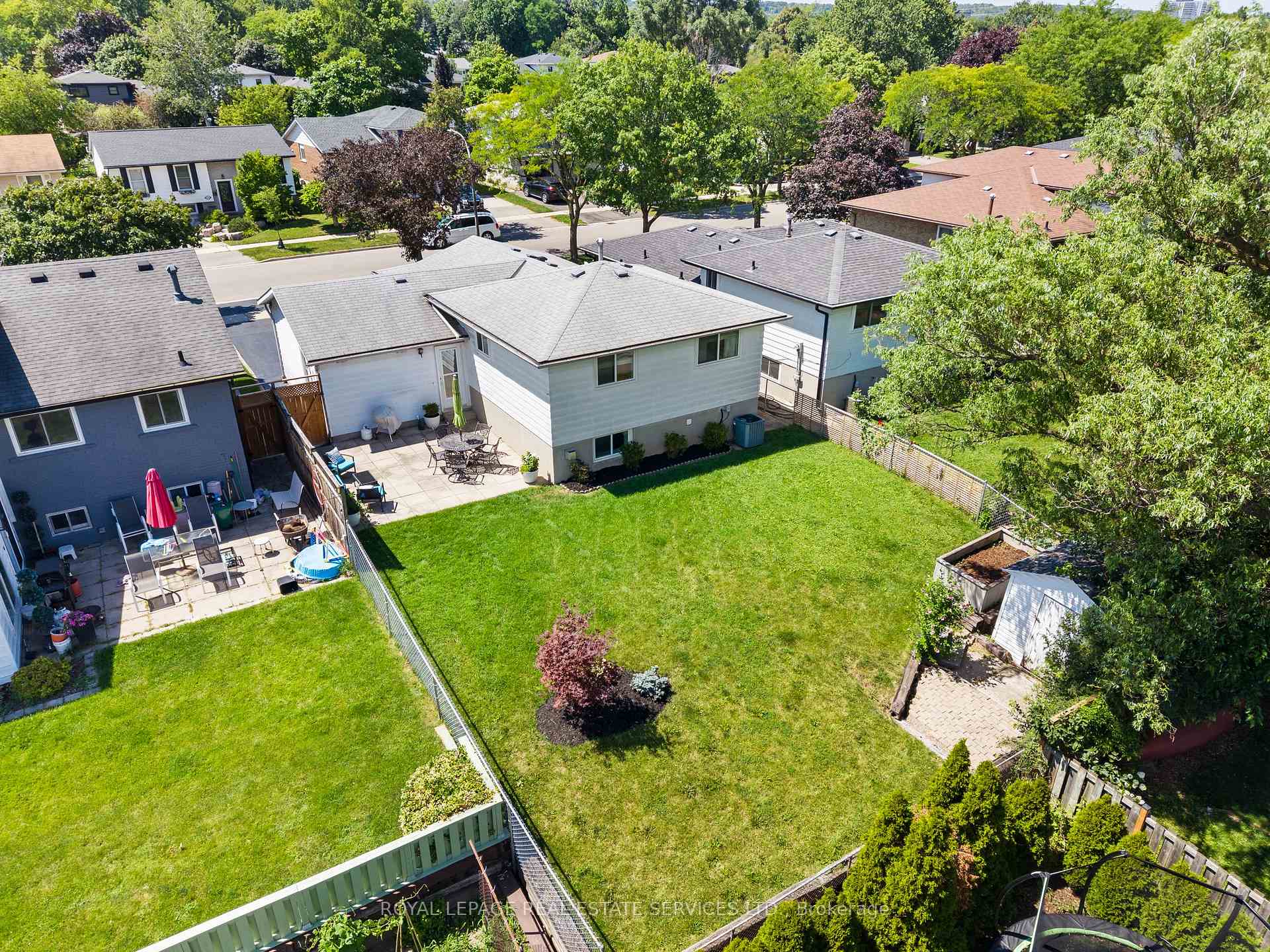 Photo 35 of 1348 Janina Boulevard, Burlington, Tyandaga — HOMEH